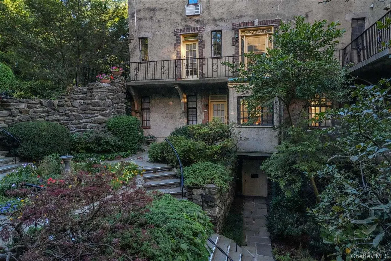 2501 Palisade Avenue, New York, NY, 2 Bedrooms Bedrooms, 5 Rooms Rooms,2 BathroomsBathrooms,Residential Sale,For Rent,Palisade,0,917438 2501 Palisade Avenue, New York, NY, 2 Bedrooms Bedrooms, 5 Rooms Rooms,2 BathroomsBathrooms,Residential Sale,For Rent,Palisade,0,917438
