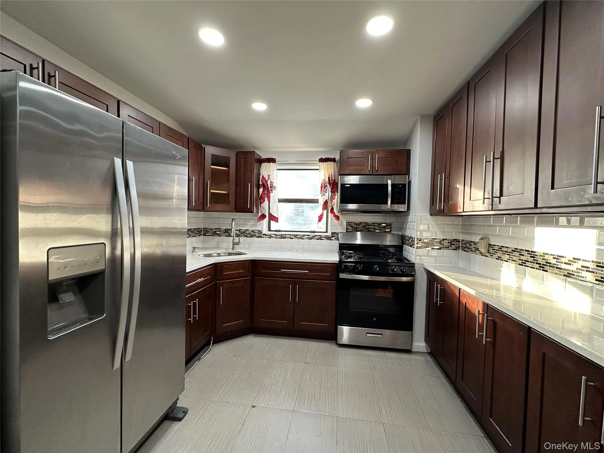 23518 147th Road, New York, NY, 3 Bedrooms Bedrooms, 4 Rooms Rooms,2 BathroomsBathrooms,Residential Lease,For Rent,147th,0,917491 23518 147th Road, New York, NY, 3 Bedrooms Bedrooms, 4 Rooms Rooms,2 BathroomsBathrooms,Residential Lease,For Rent,147th,0,917491