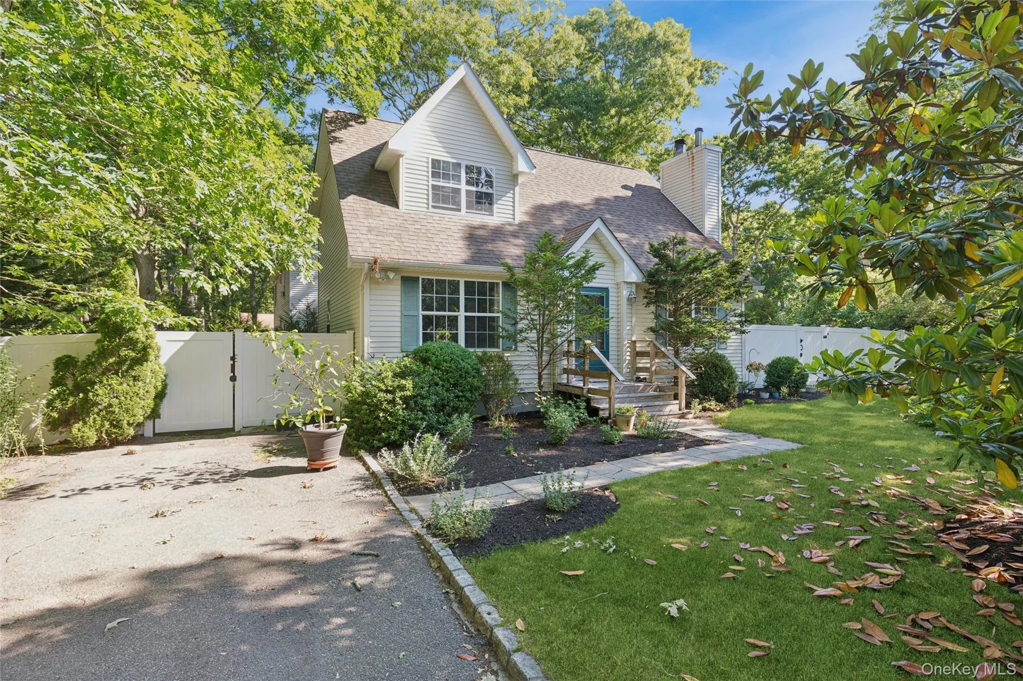 32 Atlantic Avenue, Southampton, NY, 4 Bedrooms Bedrooms, 6 Rooms Rooms,2 BathroomsBathrooms,Residential,For Rent,Atlantic,0,917538 32 Atlantic Avenue, Southampton, NY, 4 Bedrooms Bedrooms, 6 Rooms Rooms,2 BathroomsBathrooms,Residential,For Rent,Atlantic,0,917538