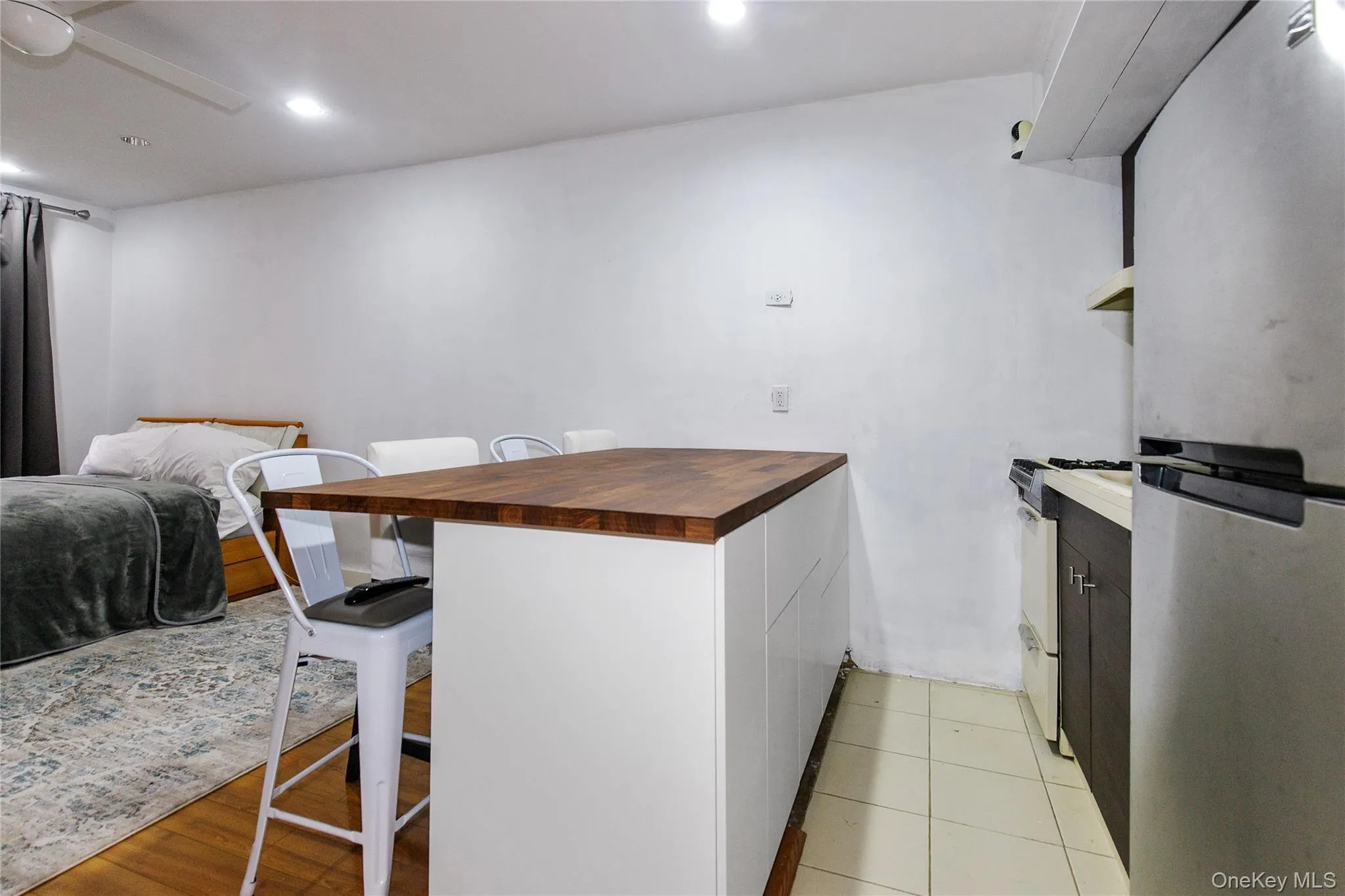 15 Canterbury Road, North Hempstead, NY, 1 Room Rooms,1 BathroomBathrooms,Residential,For Rent,Canterbury,0,917638 15 Canterbury Road, North Hempstead, NY, 1 Room Rooms,1 BathroomBathrooms,Residential,For Rent,Canterbury,0,917638