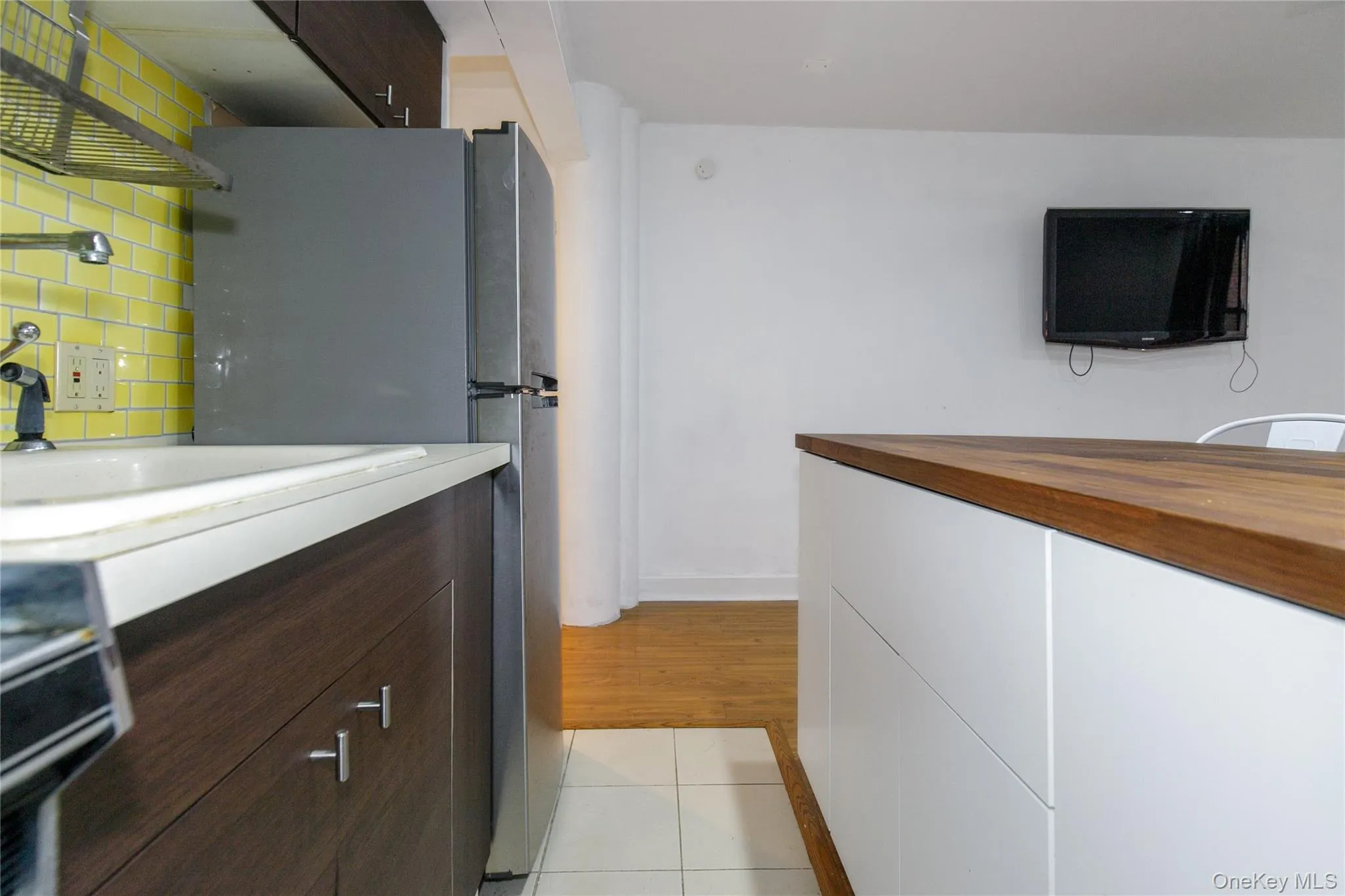 15 Canterbury Road, North Hempstead, NY, 1 Room Rooms,1 BathroomBathrooms,Residential,For Rent,Canterbury,0,917638 15 Canterbury Road, North Hempstead, NY, 1 Room Rooms,1 BathroomBathrooms,Residential,For Rent,Canterbury,0,917638