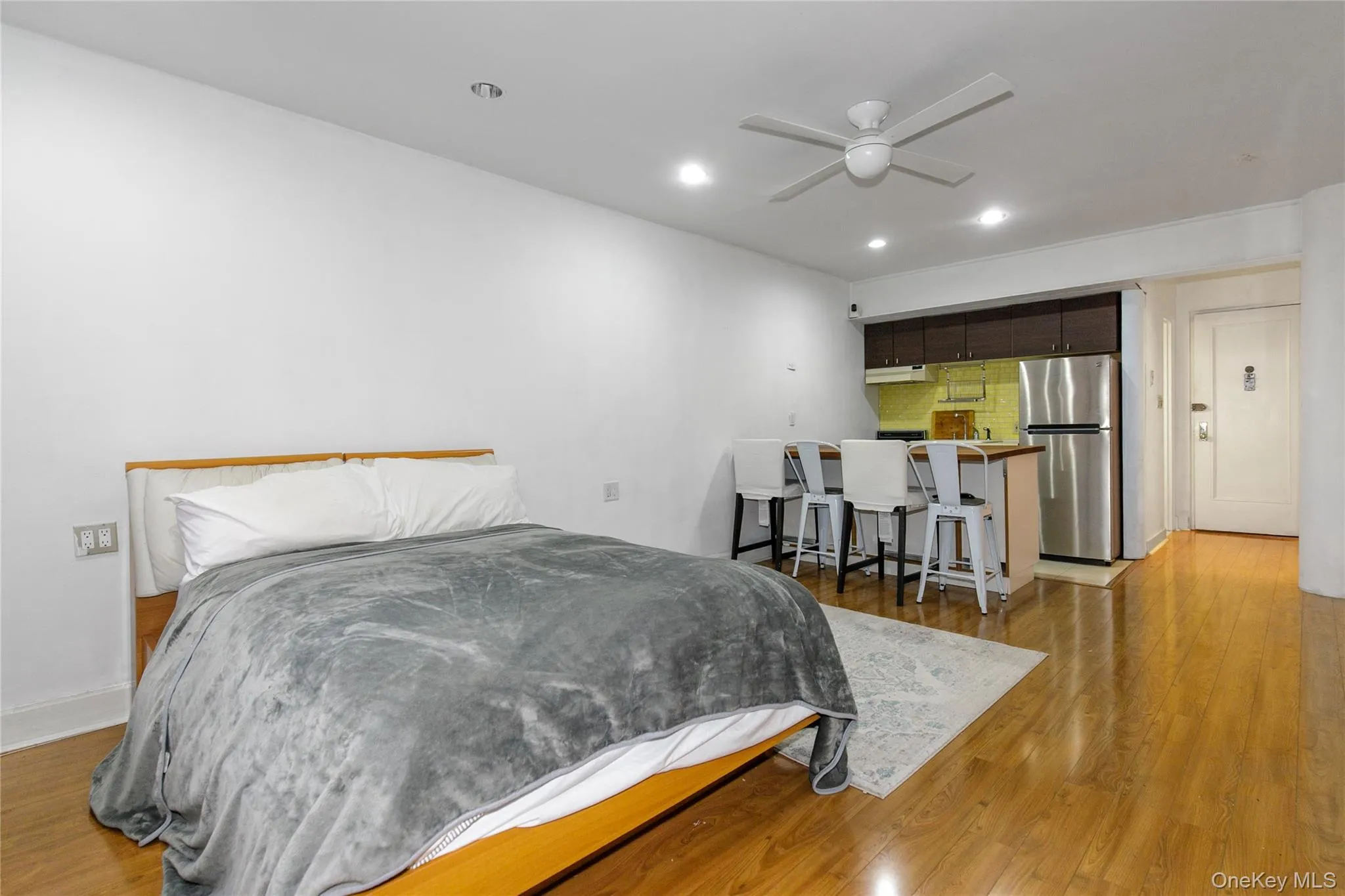 15 Canterbury Road, North Hempstead, NY, 1 Room Rooms,1 BathroomBathrooms,Residential,For Rent,Canterbury,0,917638 15 Canterbury Road, North Hempstead, NY, 1 Room Rooms,1 BathroomBathrooms,Residential,For Rent,Canterbury,0,917638