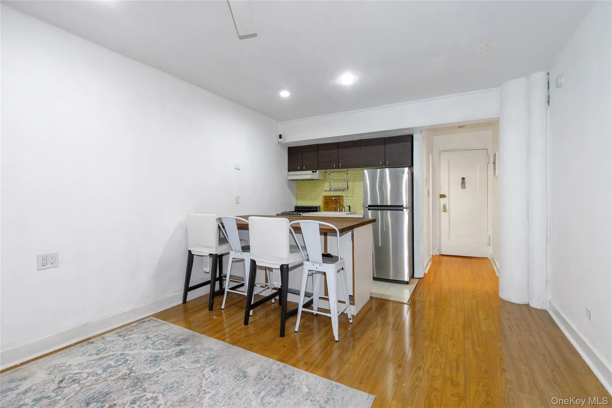 15 Canterbury Road, North Hempstead, NY, 1 Room Rooms,1 BathroomBathrooms,Residential,For Rent,Canterbury,0,917638 15 Canterbury Road, North Hempstead, NY, 1 Room Rooms,1 BathroomBathrooms,Residential,For Rent,Canterbury,0,917638