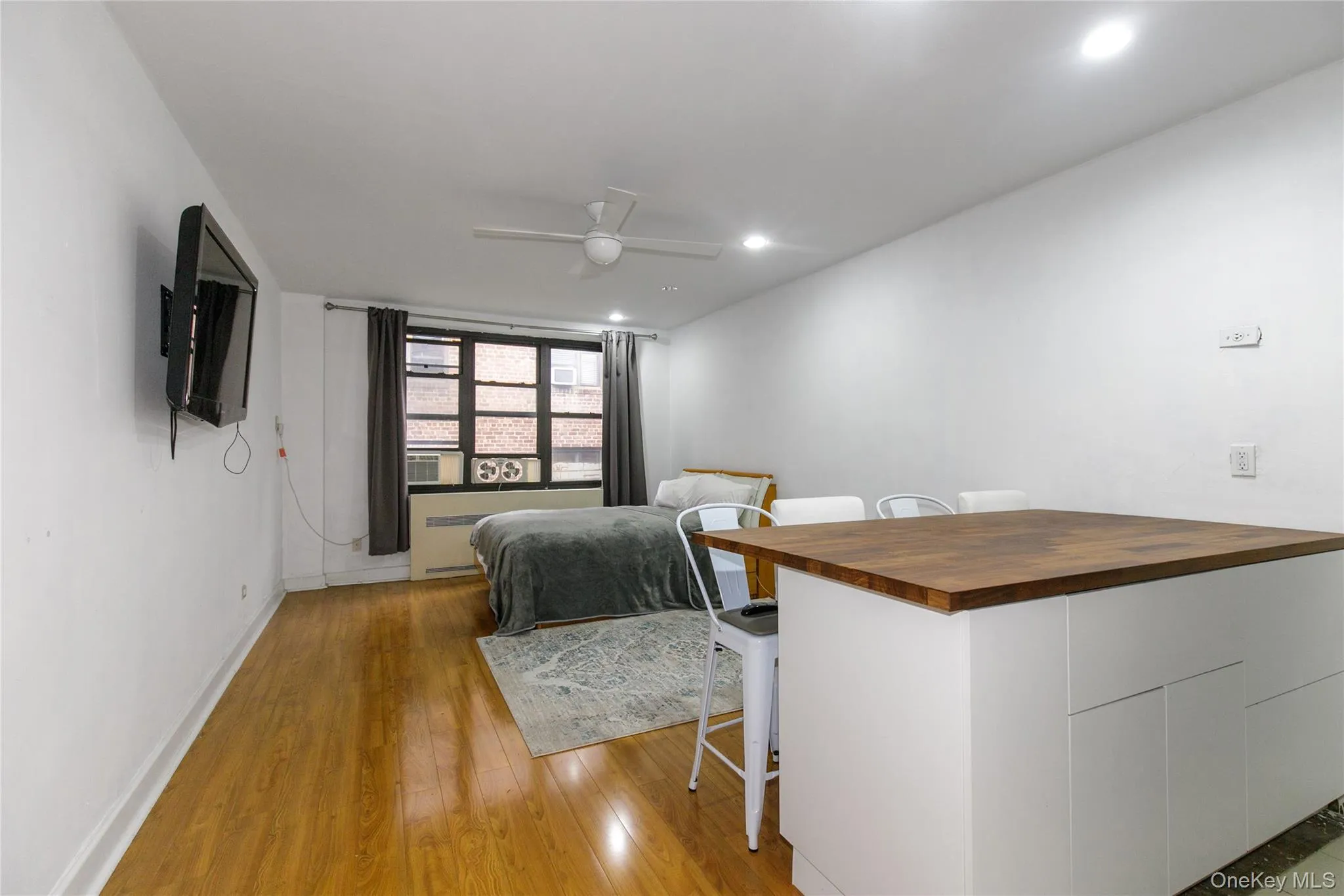 15 Canterbury Road, North Hempstead, NY, 1 Room Rooms,1 BathroomBathrooms,Residential,For Rent,Canterbury,0,917638 15 Canterbury Road, North Hempstead, NY, 1 Room Rooms,1 BathroomBathrooms,Residential,For Rent,Canterbury,0,917638