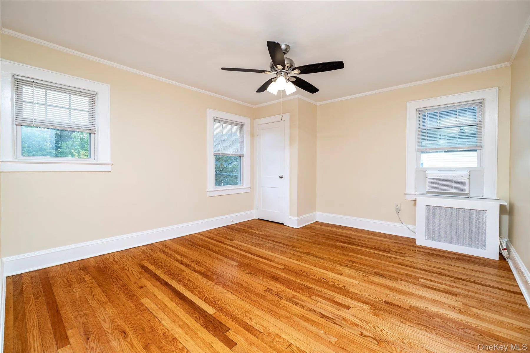 25 Aldred, Hempstead, NY, 1 Bedroom Bedrooms, 4 Rooms Rooms,1 BathroomBathrooms,Residential Lease,Idx,Aldred,0,917681 25 Aldred, Hempstead, NY, 1 Bedroom Bedrooms, 4 Rooms Rooms,1 BathroomBathrooms,Residential Lease,Idx,Aldred,0,917681