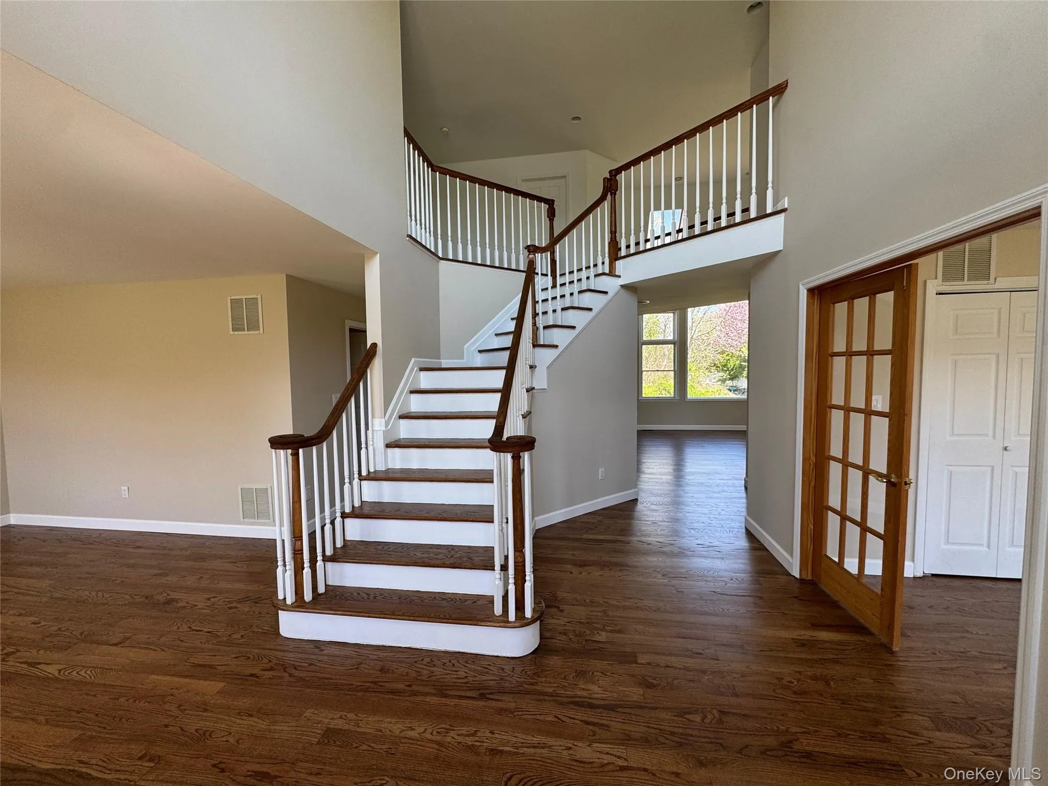 Grand entry foyer. Grand entry foyer.