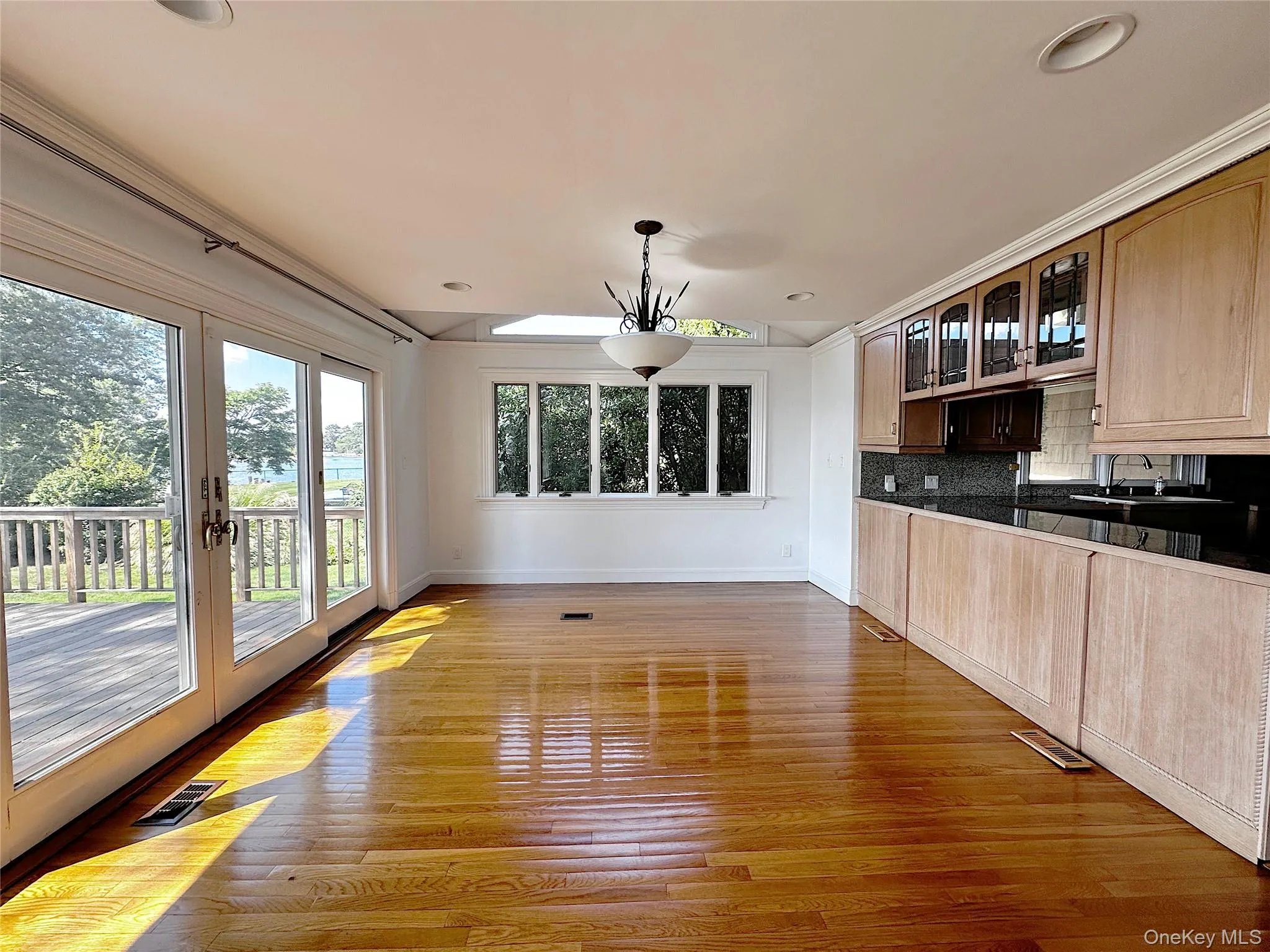 1090 Bayhead Drive, Mamaroneck, NY, 3 Bedrooms Bedrooms, 11 Rooms Rooms,2 BathroomsBathrooms,Residential Lease,Idx,Bayhead,0,917861 1090 Bayhead Drive, Mamaroneck, NY, 3 Bedrooms Bedrooms, 11 Rooms Rooms,2 BathroomsBathrooms,Residential Lease,Idx,Bayhead,0,917861