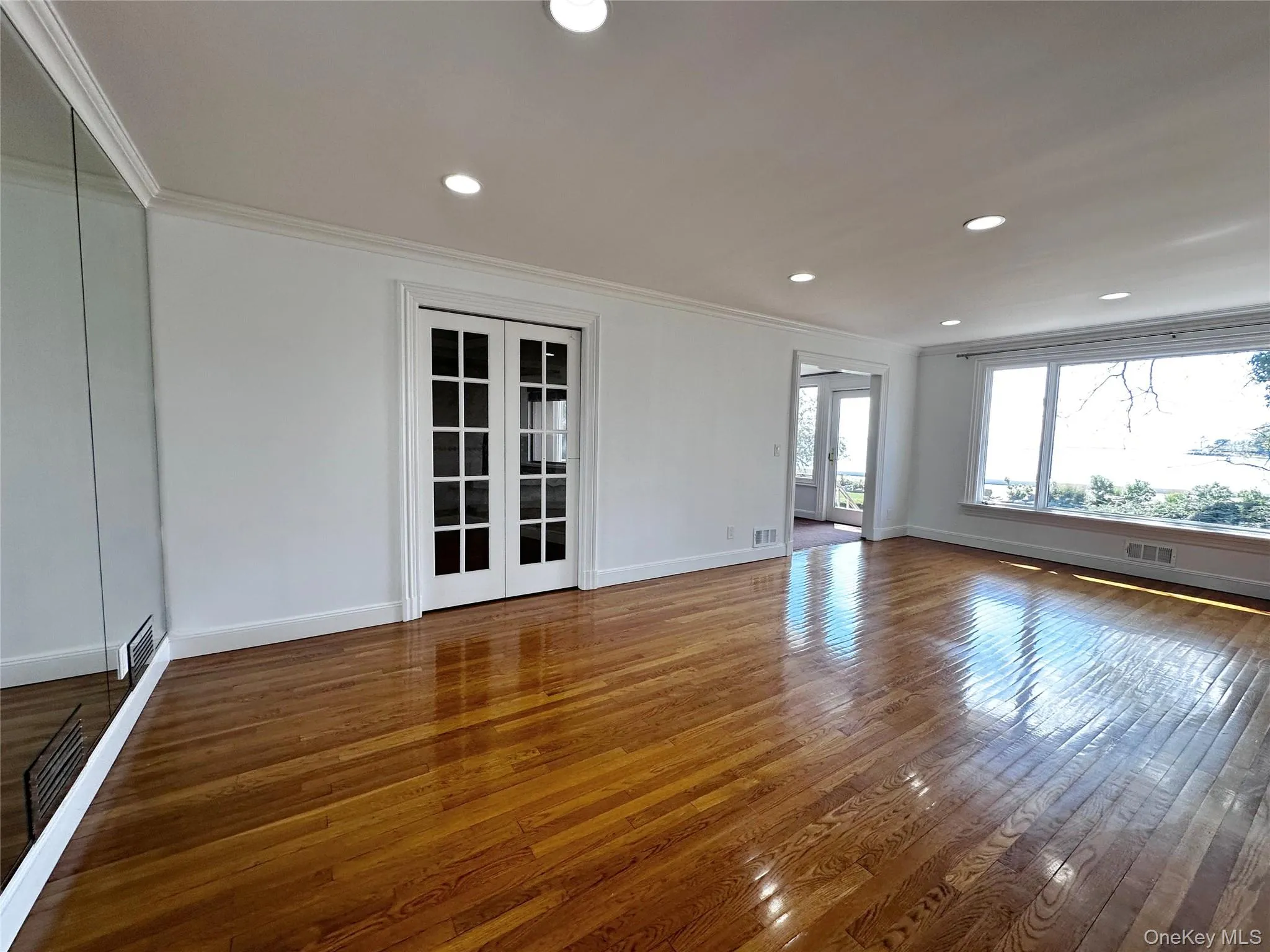 1090 Bayhead Drive, Mamaroneck, NY, 3 Bedrooms Bedrooms, 11 Rooms Rooms,2 BathroomsBathrooms,Residential Lease,Idx,Bayhead,0,917861 1090 Bayhead Drive, Mamaroneck, NY, 3 Bedrooms Bedrooms, 11 Rooms Rooms,2 BathroomsBathrooms,Residential Lease,Idx,Bayhead,0,917861