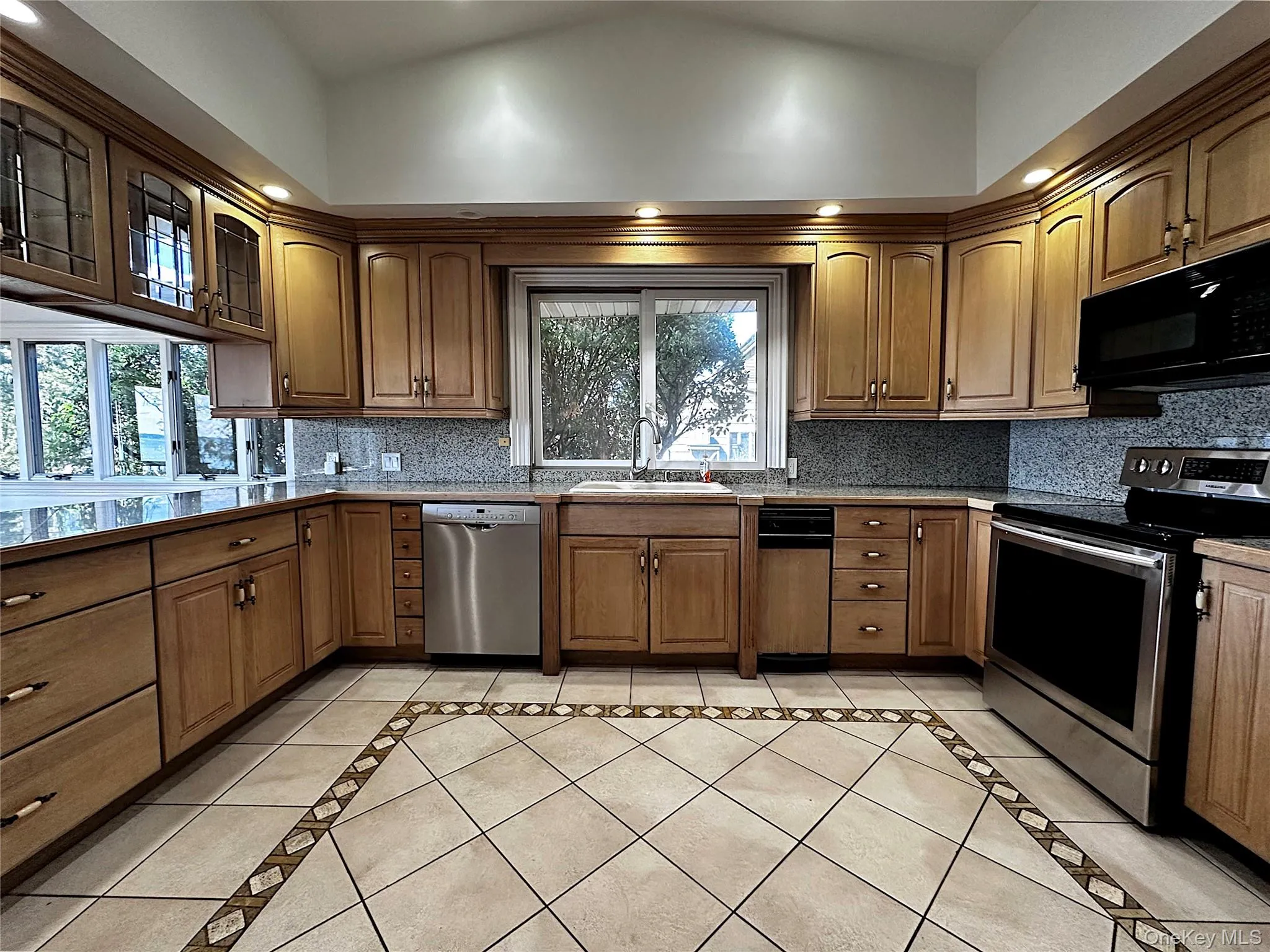 1090 Bayhead Drive, Mamaroneck, NY, 3 Bedrooms Bedrooms, 11 Rooms Rooms,2 BathroomsBathrooms,Residential Lease,Idx,Bayhead,0,917861 1090 Bayhead Drive, Mamaroneck, NY, 3 Bedrooms Bedrooms, 11 Rooms Rooms,2 BathroomsBathrooms,Residential Lease,Idx,Bayhead,0,917861