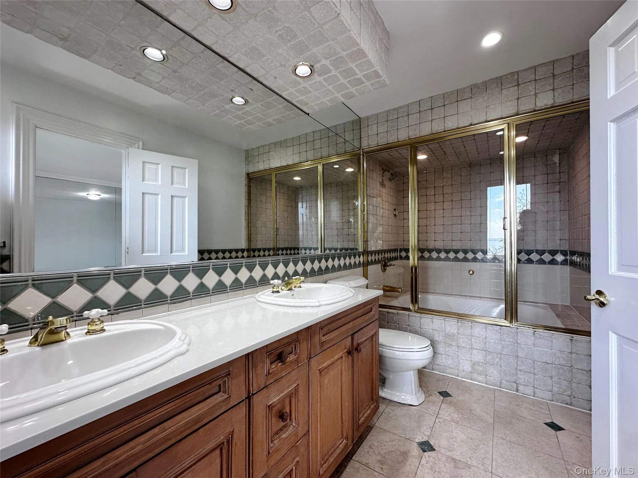 1090 Bayhead Drive, Mamaroneck, NY, 3 Bedrooms Bedrooms, 11 Rooms Rooms,2 BathroomsBathrooms,Residential Lease,Idx,Bayhead,0,917861 1090 Bayhead Drive, Mamaroneck, NY, 3 Bedrooms Bedrooms, 11 Rooms Rooms,2 BathroomsBathrooms,Residential Lease,Idx,Bayhead,0,917861