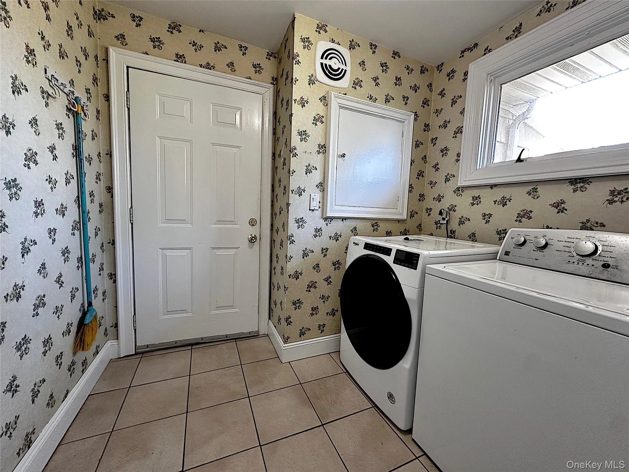 1090 Bayhead Drive, Mamaroneck, NY, 3 Bedrooms Bedrooms, 11 Rooms Rooms,2 BathroomsBathrooms,Residential Lease,Idx,Bayhead,0,917861 1090 Bayhead Drive, Mamaroneck, NY, 3 Bedrooms Bedrooms, 11 Rooms Rooms,2 BathroomsBathrooms,Residential Lease,Idx,Bayhead,0,917861