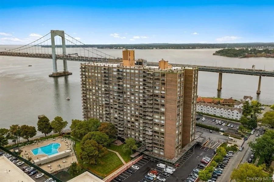 166-25 Powells Cove Boulevard, New York, NY, 3 Bedrooms Bedrooms, 6 Rooms Rooms,2 BathroomsBathrooms,Residential,For Rent,Powells Cove,0,918079 166-25 Powells Cove Boulevard, New York, NY, 3 Bedrooms Bedrooms, 6 Rooms Rooms,2 BathroomsBathrooms,Residential,For Rent,Powells Cove,0,918079