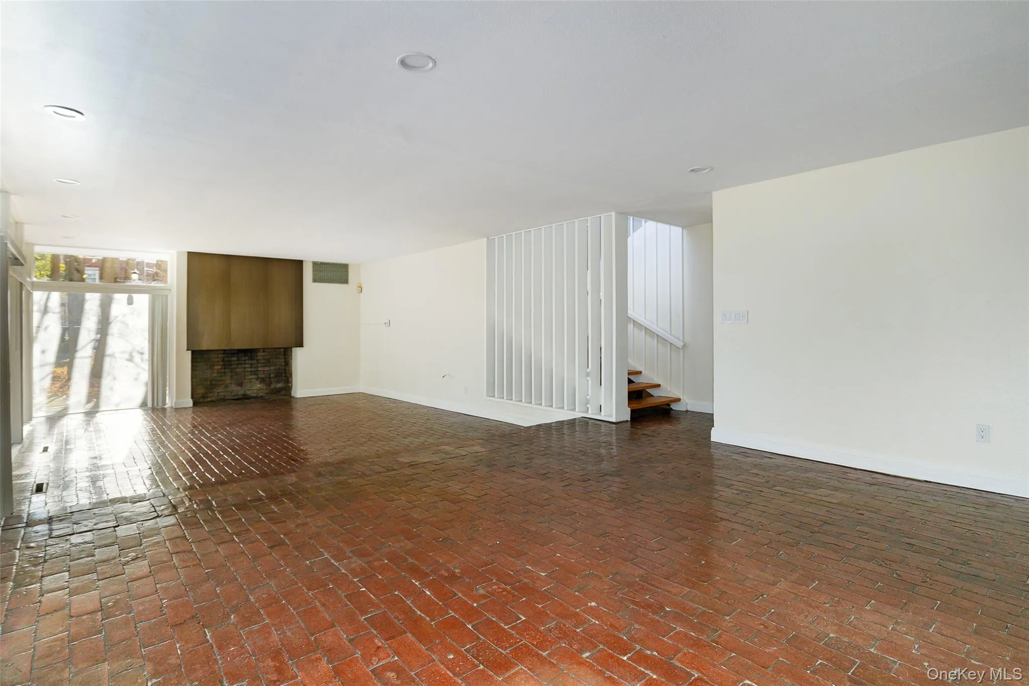7 Ferris Lane, Poughkeepsie, NY, 5 Bedrooms Bedrooms, 16 Rooms Rooms,2 BathroomsBathrooms,Residential,For Rent,Ferris,0,918376 7 Ferris Lane, Poughkeepsie, NY, 5 Bedrooms Bedrooms, 16 Rooms Rooms,2 BathroomsBathrooms,Residential,For Rent,Ferris,0,918376