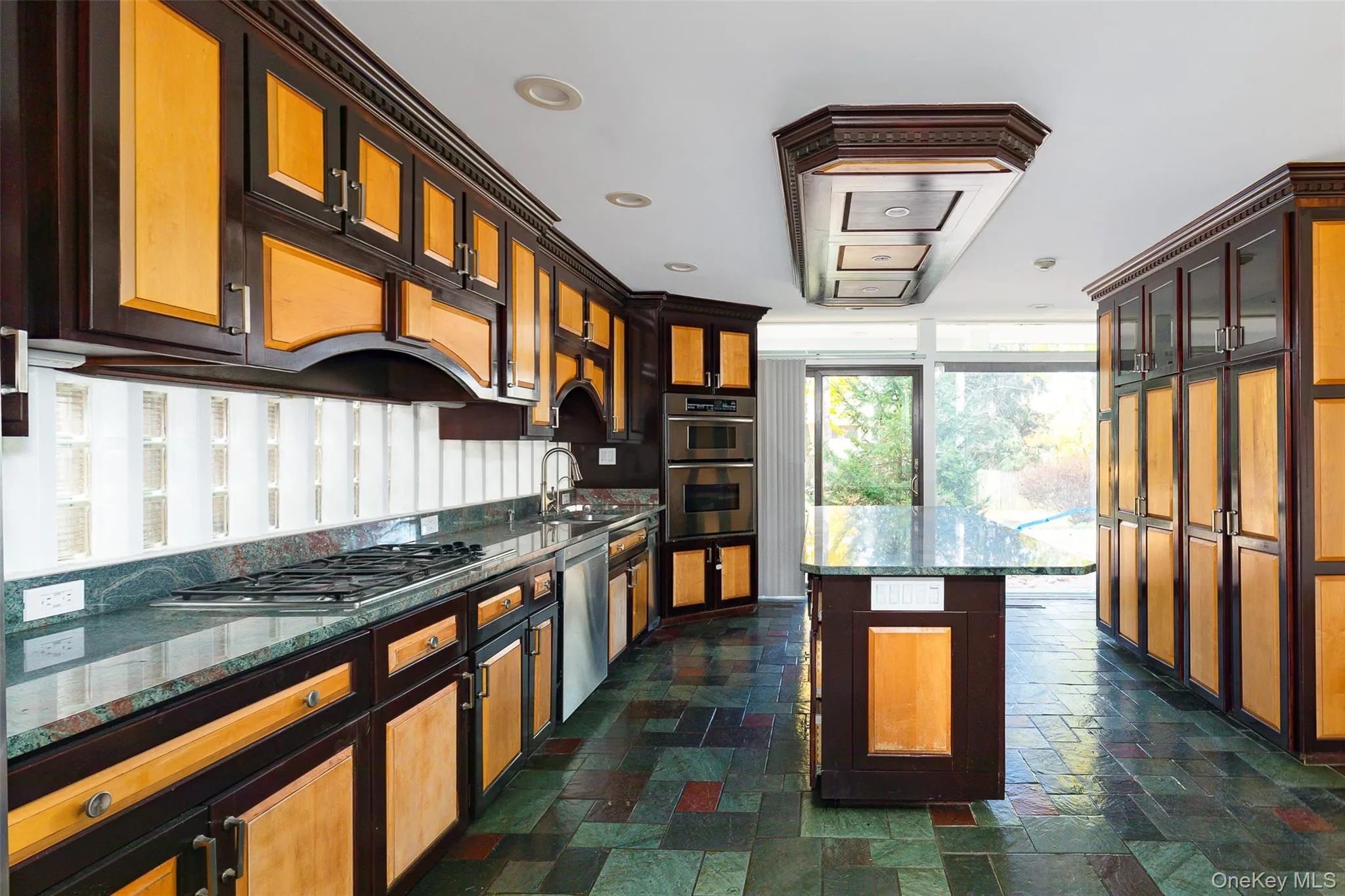 7 Ferris Lane, Poughkeepsie, NY, 5 Bedrooms Bedrooms, 16 Rooms Rooms,2 BathroomsBathrooms,Residential,For Rent,Ferris,0,918376 7 Ferris Lane, Poughkeepsie, NY, 5 Bedrooms Bedrooms, 16 Rooms Rooms,2 BathroomsBathrooms,Residential,For Rent,Ferris,0,918376