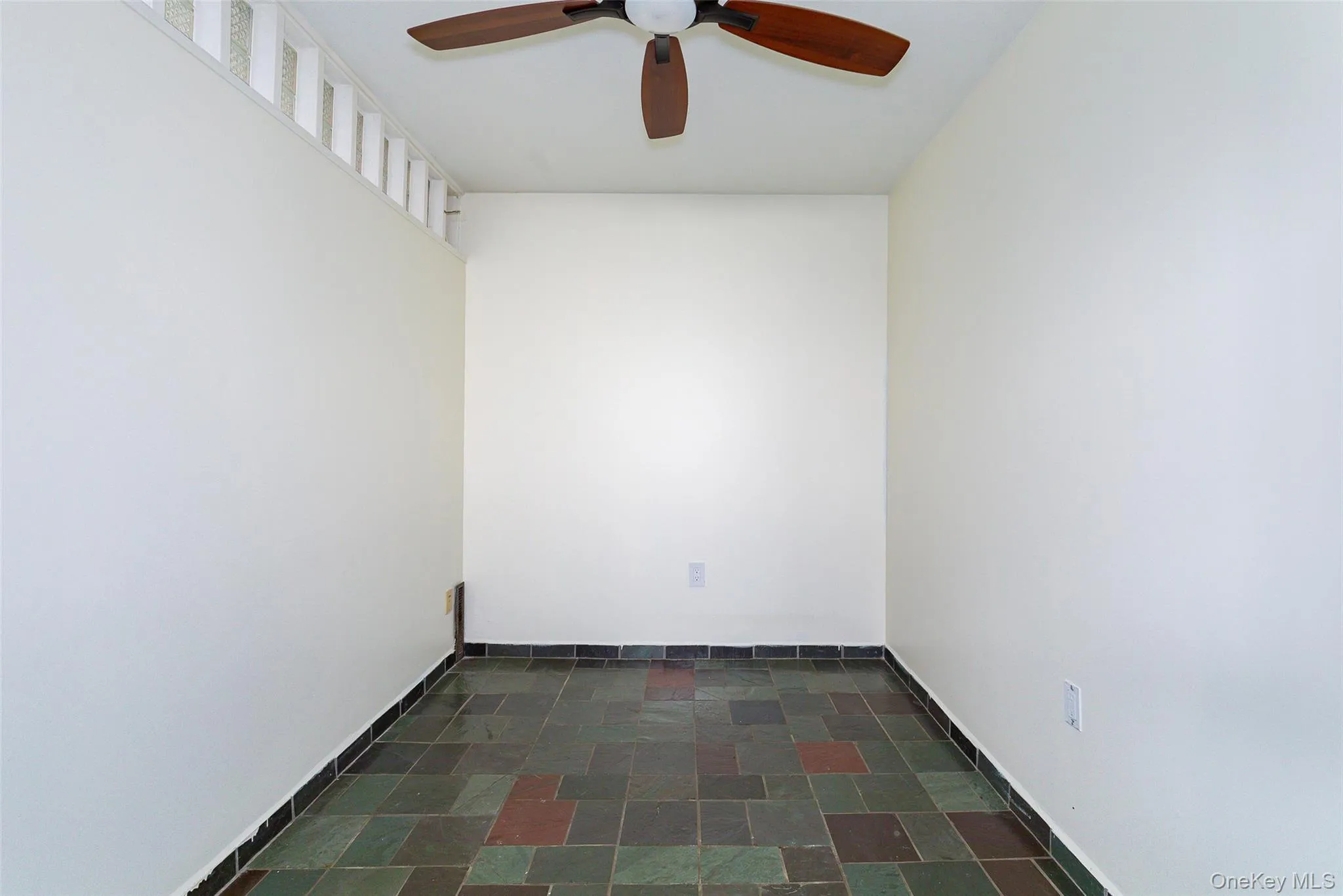 7 Ferris Lane, Poughkeepsie, NY, 5 Bedrooms Bedrooms, 16 Rooms Rooms,2 BathroomsBathrooms,Residential,For Rent,Ferris,0,918376 7 Ferris Lane, Poughkeepsie, NY, 5 Bedrooms Bedrooms, 16 Rooms Rooms,2 BathroomsBathrooms,Residential,For Rent,Ferris,0,918376
