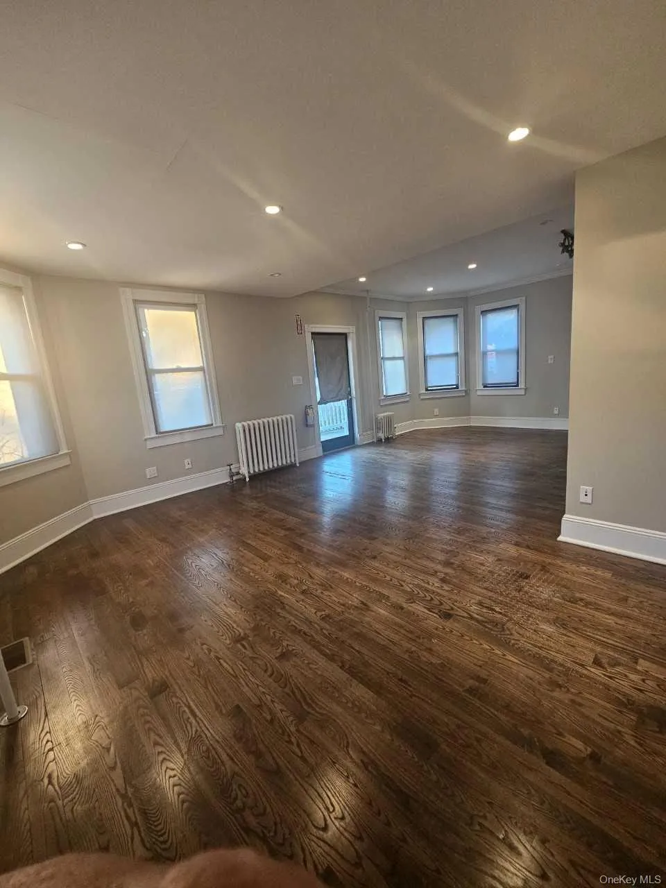 Open work area suitable for waiting room and admin staff Open work area suitable for waiting room and admin staff