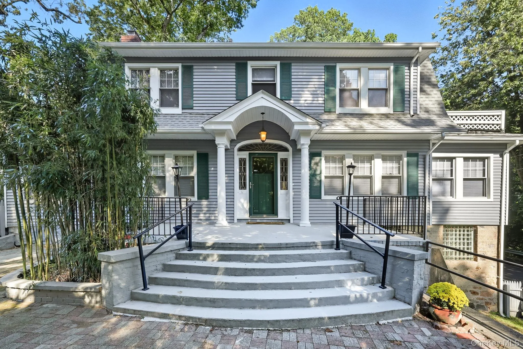 View of front of house with a porch View of front of house with a porch