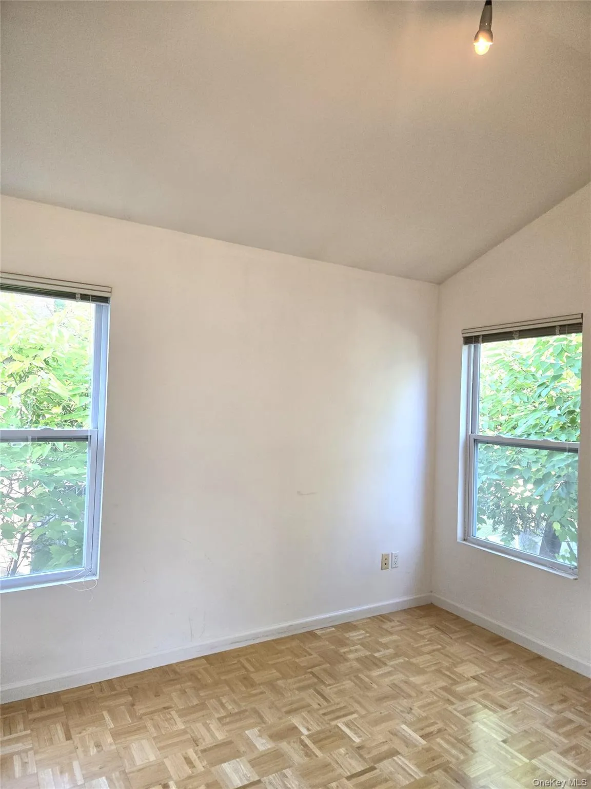 90 Firwood Road, North Hempstead, NY, 2 Bedrooms Bedrooms, 4 Rooms Rooms,1 BathroomBathrooms,Residential Lease,Idx,Firwood,0,918647 90 Firwood Road, North Hempstead, NY, 2 Bedrooms Bedrooms, 4 Rooms Rooms,1 BathroomBathrooms,Residential Lease,Idx,Firwood,0,918647
