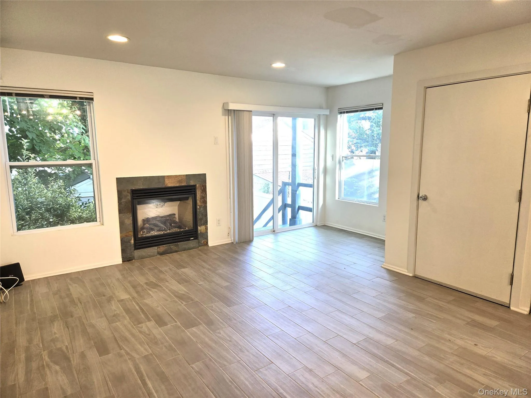 90 Firwood Road, North Hempstead, NY, 2 Bedrooms Bedrooms, 4 Rooms Rooms,1 BathroomBathrooms,Residential Lease,Idx,Firwood,0,918647 90 Firwood Road, North Hempstead, NY, 2 Bedrooms Bedrooms, 4 Rooms Rooms,1 BathroomBathrooms,Residential Lease,Idx,Firwood,0,918647