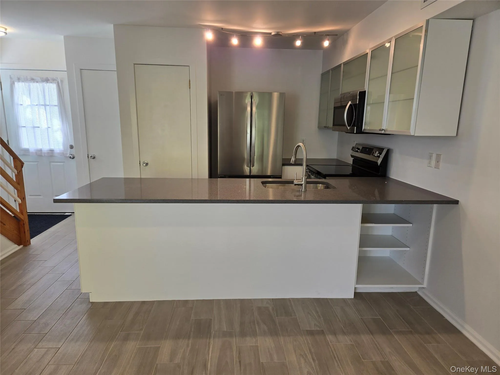 90 Firwood Road, North Hempstead, NY, 2 Bedrooms Bedrooms, 4 Rooms Rooms,1 BathroomBathrooms,Residential Lease,Idx,Firwood,0,918647 90 Firwood Road, North Hempstead, NY, 2 Bedrooms Bedrooms, 4 Rooms Rooms,1 BathroomBathrooms,Residential Lease,Idx,Firwood,0,918647