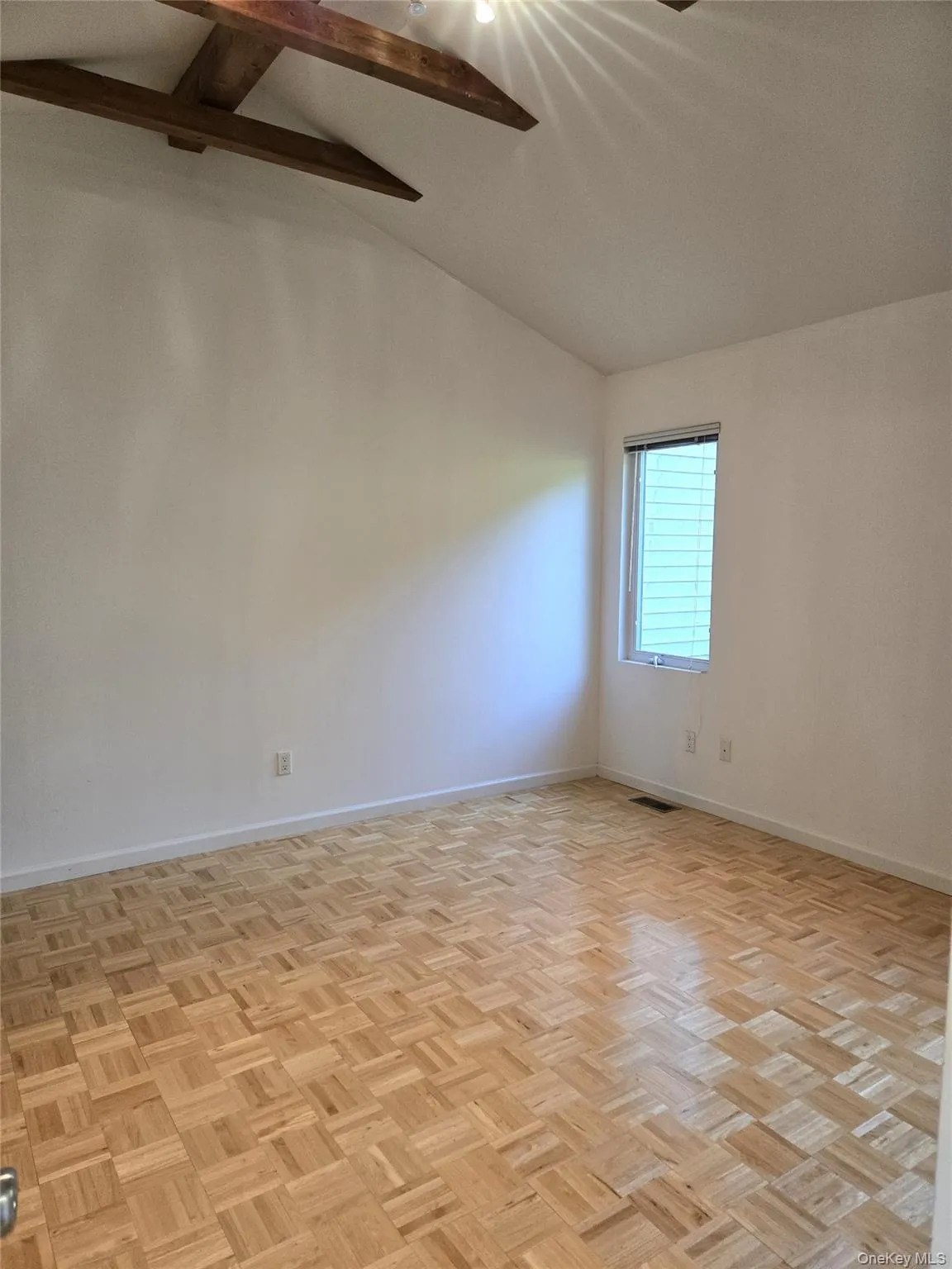 90 Firwood Road, North Hempstead, NY, 2 Bedrooms Bedrooms, 4 Rooms Rooms,1 BathroomBathrooms,Residential Lease,Idx,Firwood,0,918647 90 Firwood Road, North Hempstead, NY, 2 Bedrooms Bedrooms, 4 Rooms Rooms,1 BathroomBathrooms,Residential Lease,Idx,Firwood,0,918647