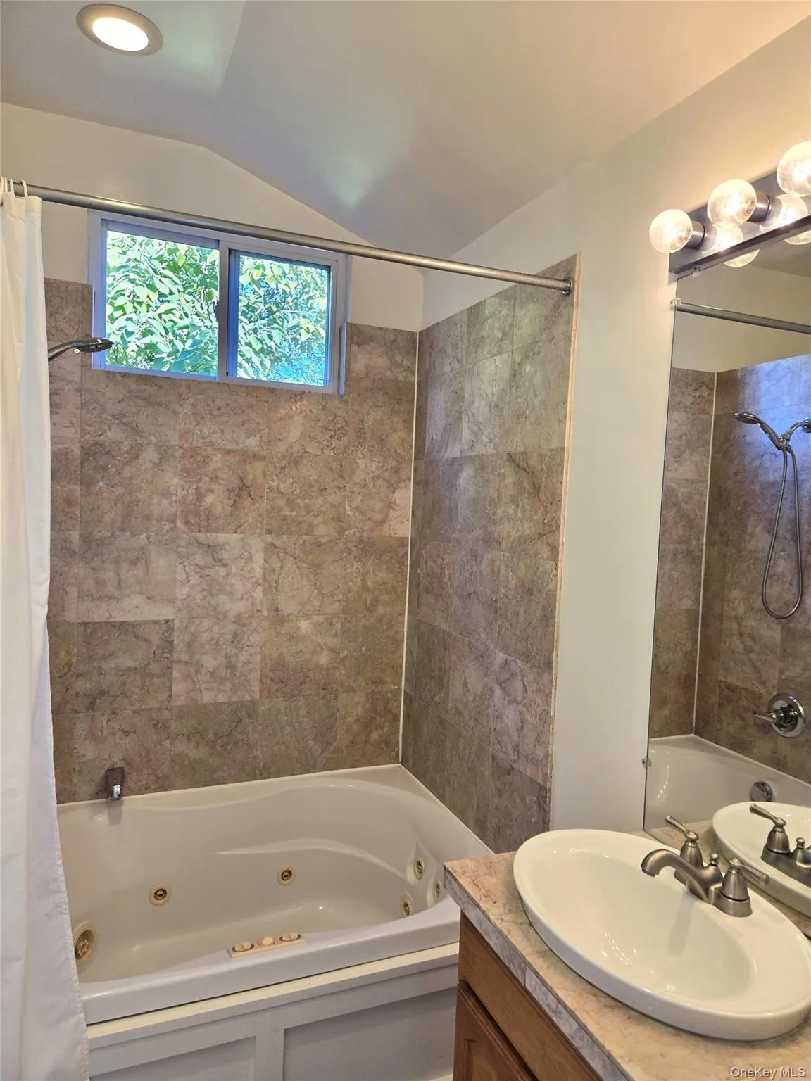 90 Firwood Road, North Hempstead, NY, 2 Bedrooms Bedrooms, 4 Rooms Rooms,1 BathroomBathrooms,Residential Lease,Idx,Firwood,0,918647 90 Firwood Road, North Hempstead, NY, 2 Bedrooms Bedrooms, 4 Rooms Rooms,1 BathroomBathrooms,Residential Lease,Idx,Firwood,0,918647