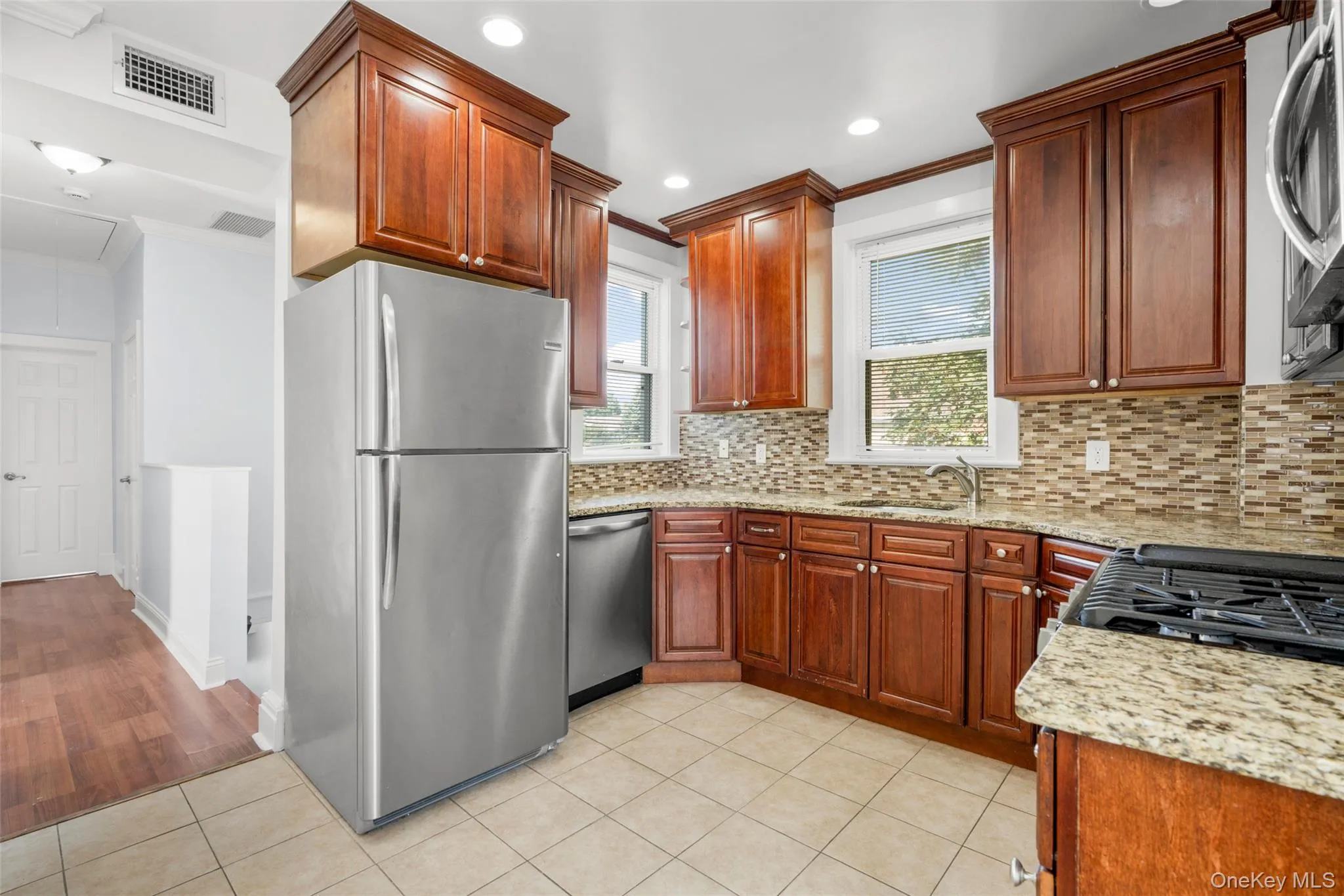 Ample cabinetry and counterspace Ample cabinetry and counterspace