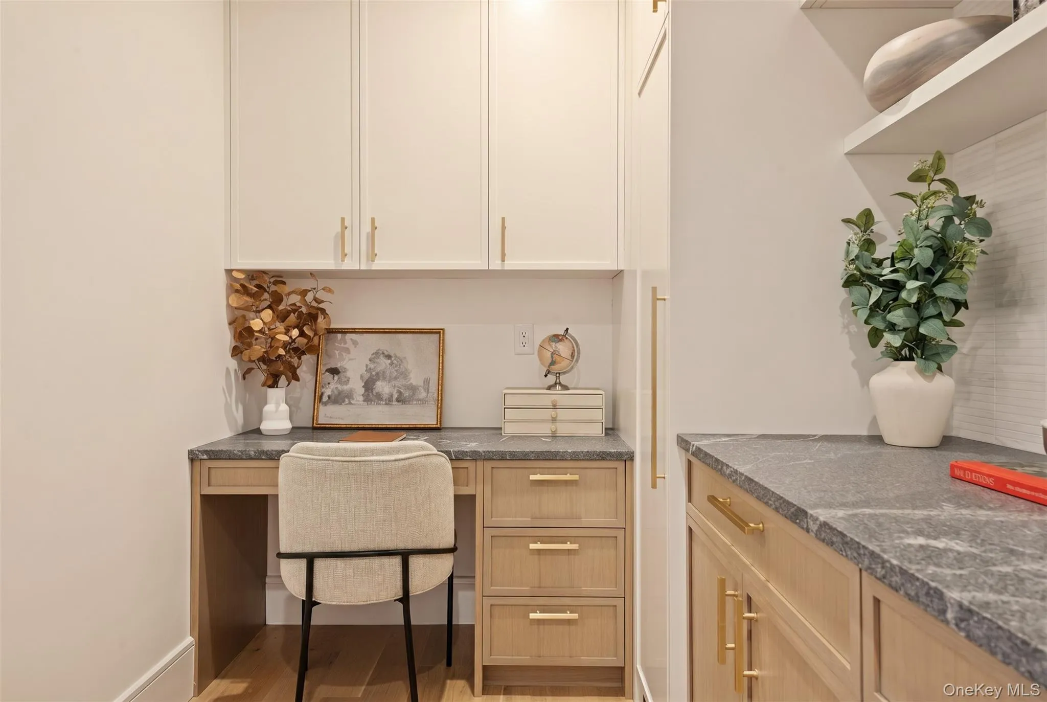 110 Crescent Court, Riverhead, NY, 4 Bedrooms Bedrooms, 11 Rooms Rooms,5 BathroomsBathrooms,Residential,For Rent,Crescent,0,918775 110 Crescent Court, Riverhead, NY, 4 Bedrooms Bedrooms, 11 Rooms Rooms,5 BathroomsBathrooms,Residential,For Rent,Crescent,0,918775