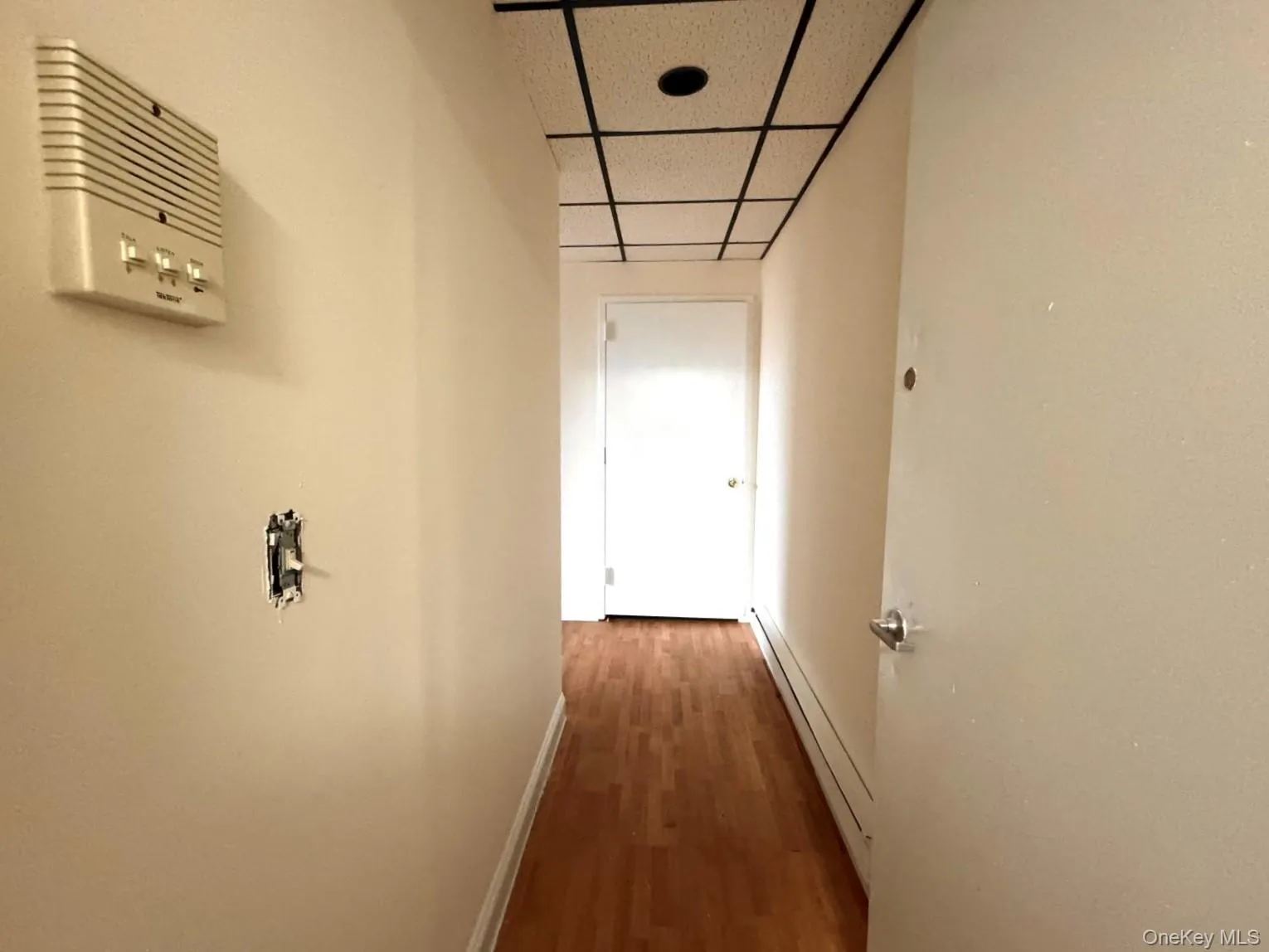 247-77 Jericho Turnpike, New York, NY, 1 Bedroom Bedrooms, 4 Rooms Rooms,1 BathroomBathrooms,Residential Lease,Idx,Jericho,0,918869 247-77 Jericho Turnpike, New York, NY, 1 Bedroom Bedrooms, 4 Rooms Rooms,1 BathroomBathrooms,Residential Lease,Idx,Jericho,0,918869