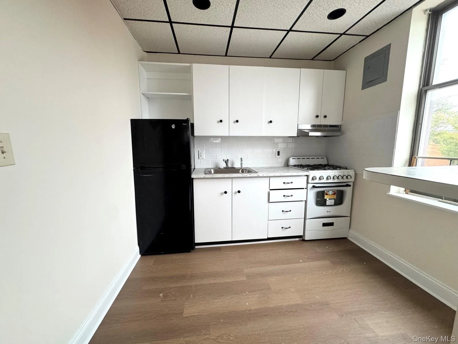 247-77 Jericho Turnpike, New York, NY, 1 Bedroom Bedrooms, 4 Rooms Rooms,1 BathroomBathrooms,Residential Lease,Idx,Jericho,0,918869 247-77 Jericho Turnpike, New York, NY, 1 Bedroom Bedrooms, 4 Rooms Rooms,1 BathroomBathrooms,Residential Lease,Idx,Jericho,0,918869