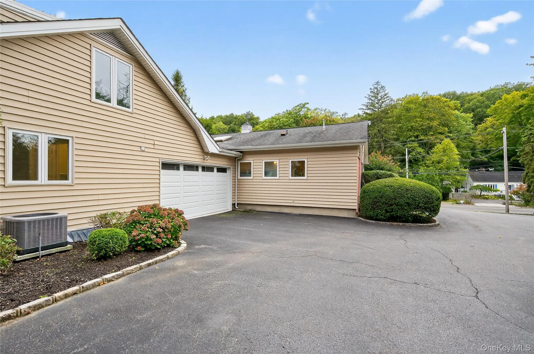 634 Park Avenue, Huntington, NY, 1 Bedroom Bedrooms, 14 Rooms Rooms,1 BathroomBathrooms,Residential,For Rent,Park,0,918907 634 Park Avenue, Huntington, NY, 1 Bedroom Bedrooms, 14 Rooms Rooms,1 BathroomBathrooms,Residential,For Rent,Park,0,918907