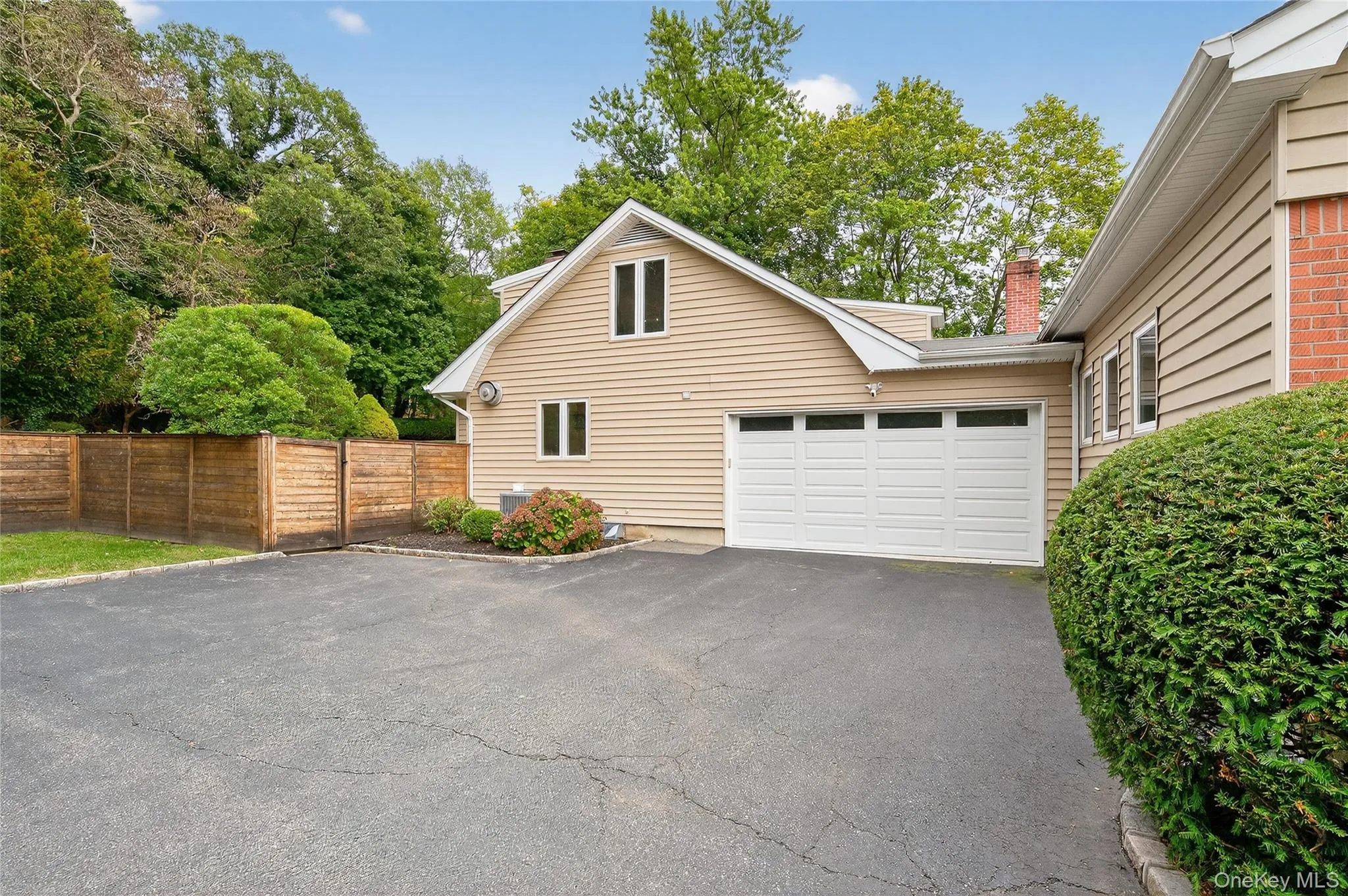634 Park Avenue, Huntington, NY, 1 Bedroom Bedrooms, 14 Rooms Rooms,1 BathroomBathrooms,Residential,For Rent,Park,0,918907 634 Park Avenue, Huntington, NY, 1 Bedroom Bedrooms, 14 Rooms Rooms,1 BathroomBathrooms,Residential,For Rent,Park,0,918907