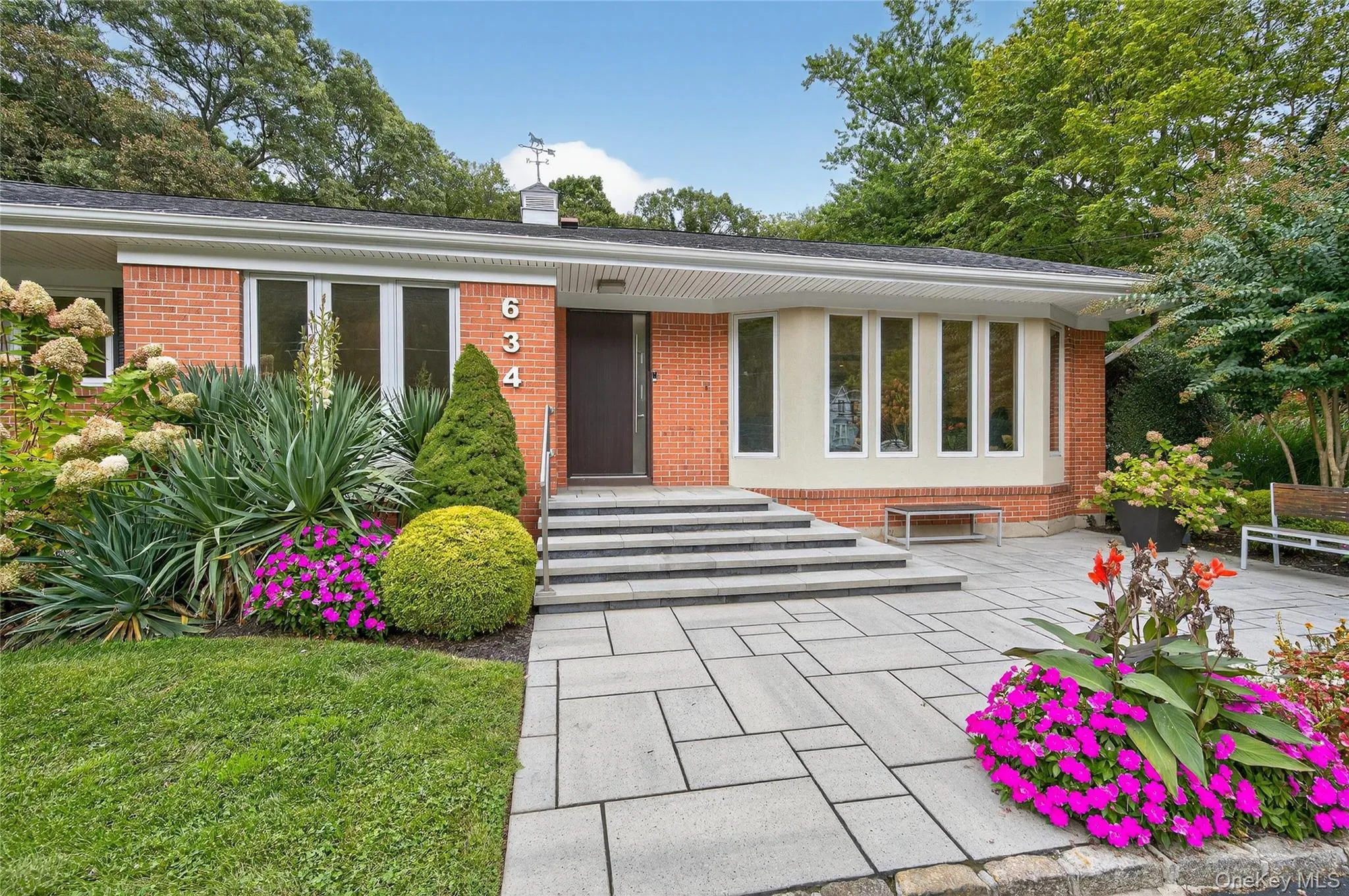 634 Park Avenue, Huntington, NY, 1 Bedroom Bedrooms, 14 Rooms Rooms,1 BathroomBathrooms,Residential,For Rent,Park,0,918907 634 Park Avenue, Huntington, NY, 1 Bedroom Bedrooms, 14 Rooms Rooms,1 BathroomBathrooms,Residential,For Rent,Park,0,918907