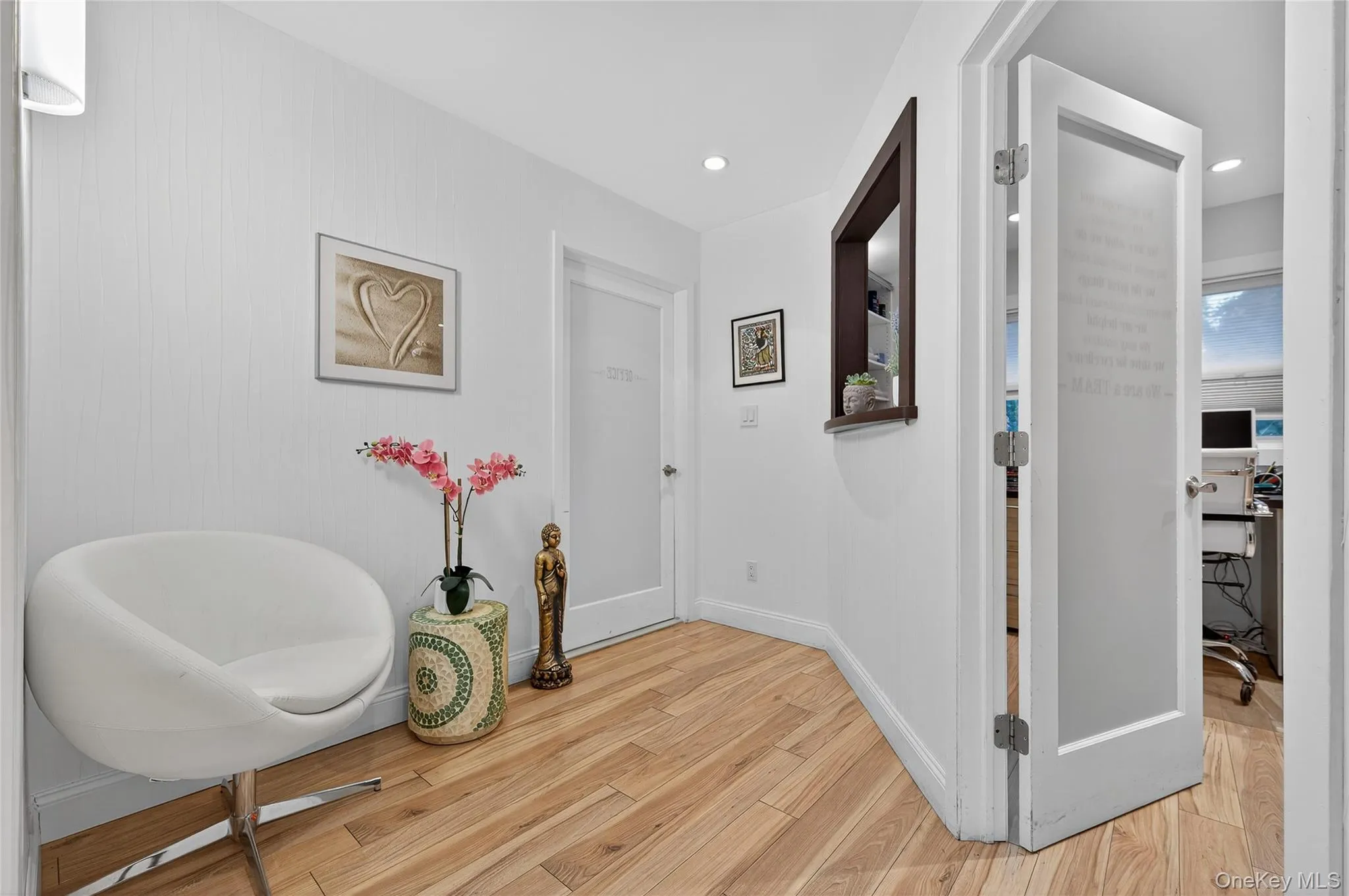 634 Park Avenue, Huntington, NY, 1 Bedroom Bedrooms, 14 Rooms Rooms,1 BathroomBathrooms,Residential,For Rent,Park,0,918907 634 Park Avenue, Huntington, NY, 1 Bedroom Bedrooms, 14 Rooms Rooms,1 BathroomBathrooms,Residential,For Rent,Park,0,918907