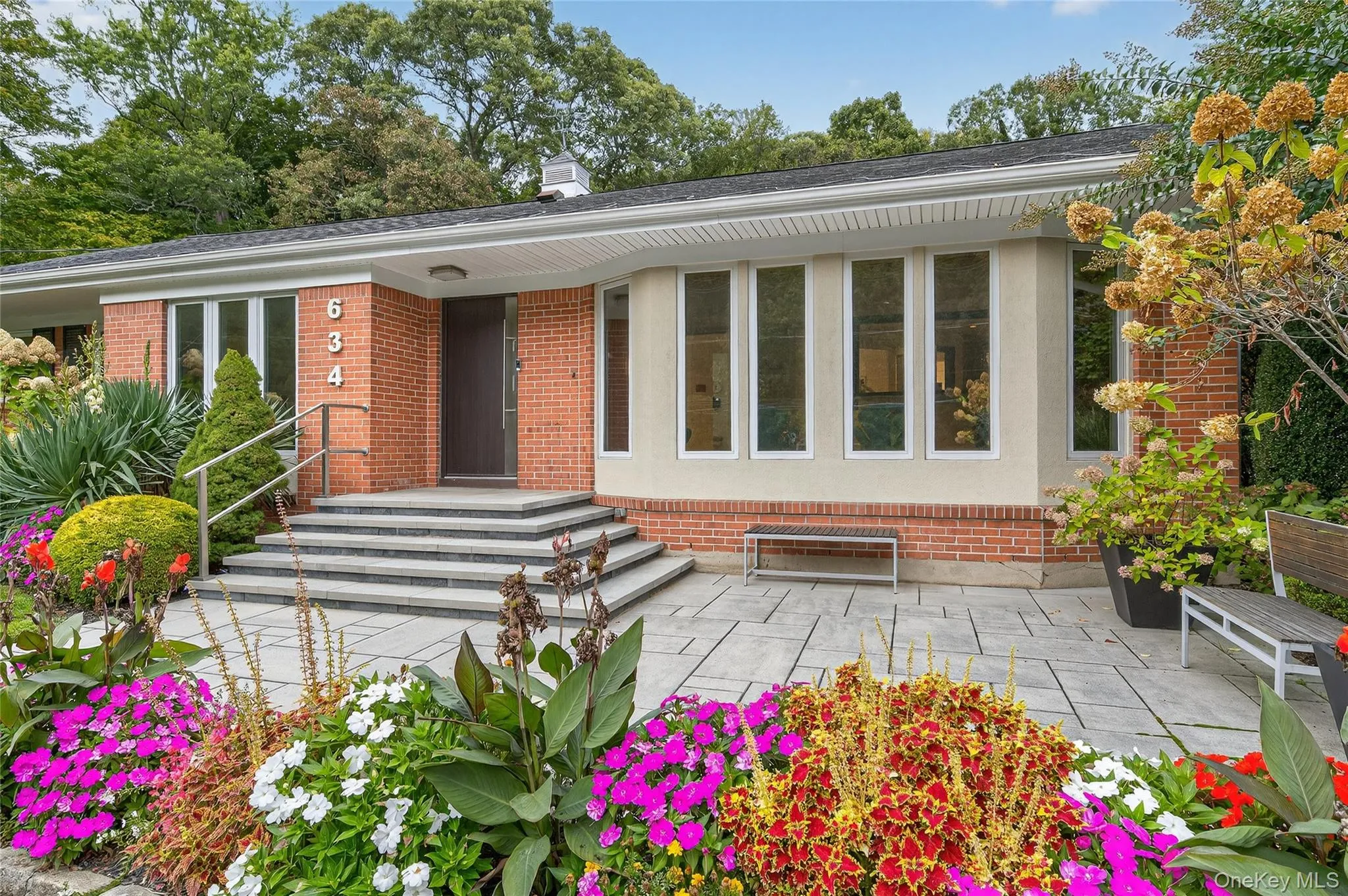 634 Park Avenue, Huntington, NY, 1 Bedroom Bedrooms, 14 Rooms Rooms,1 BathroomBathrooms,Residential,For Rent,Park,0,918907 634 Park Avenue, Huntington, NY, 1 Bedroom Bedrooms, 14 Rooms Rooms,1 BathroomBathrooms,Residential,For Rent,Park,0,918907