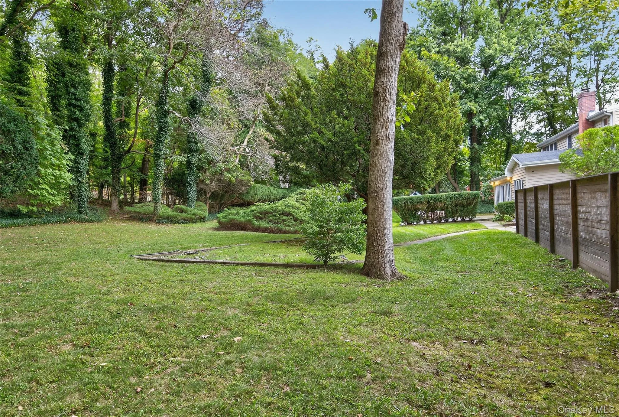 634 Park Avenue, Huntington, NY, 1 Bedroom Bedrooms, 14 Rooms Rooms,1 BathroomBathrooms,Residential,For Rent,Park,0,918907 634 Park Avenue, Huntington, NY, 1 Bedroom Bedrooms, 14 Rooms Rooms,1 BathroomBathrooms,Residential,For Rent,Park,0,918907