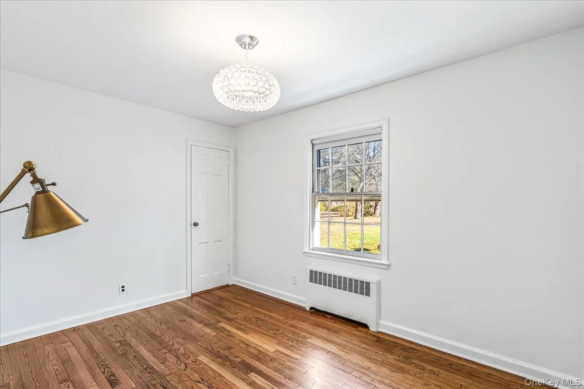 Bedroom/Office on first floor Bedroom/Office on first floor