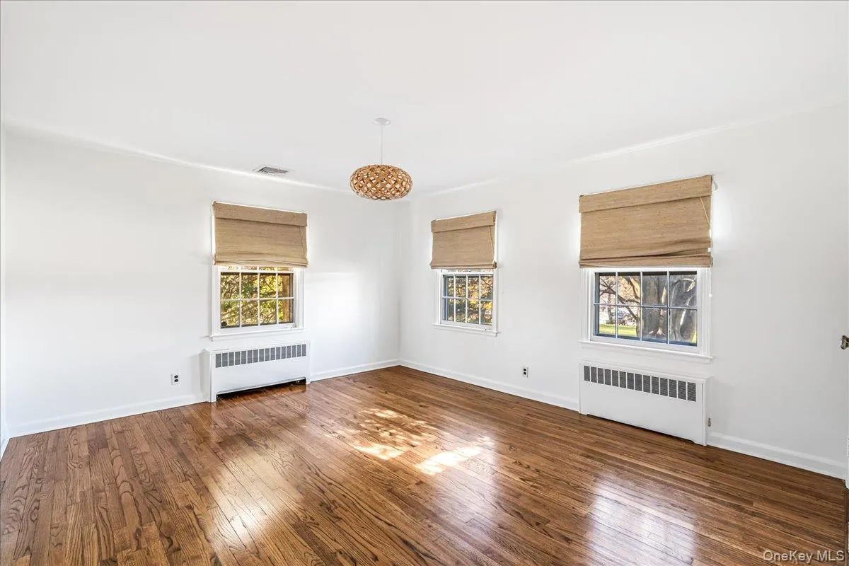 Bedroom 1 on first floor Bedroom 1 on first floor