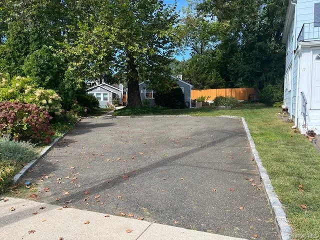 View of yard View of yard