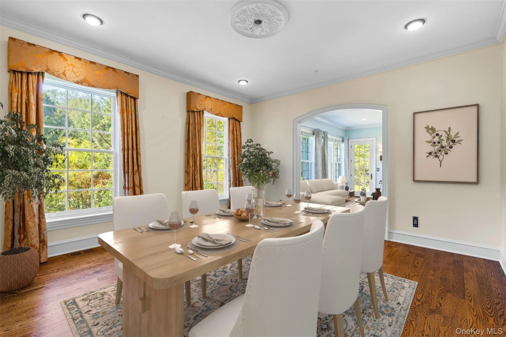 Formal dining room is virtually staged Formal dining room is virtually staged