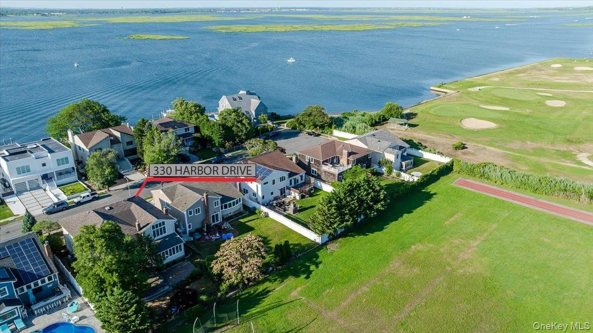 330 Harbor Drive, Hempstead, NY, 6 Bedrooms Bedrooms, 11 Rooms Rooms,4 BathroomsBathrooms,Residential,For Rent,Harbor,0,919181 330 Harbor Drive, Hempstead, NY, 6 Bedrooms Bedrooms, 11 Rooms Rooms,4 BathroomsBathrooms,Residential,For Rent,Harbor,0,919181