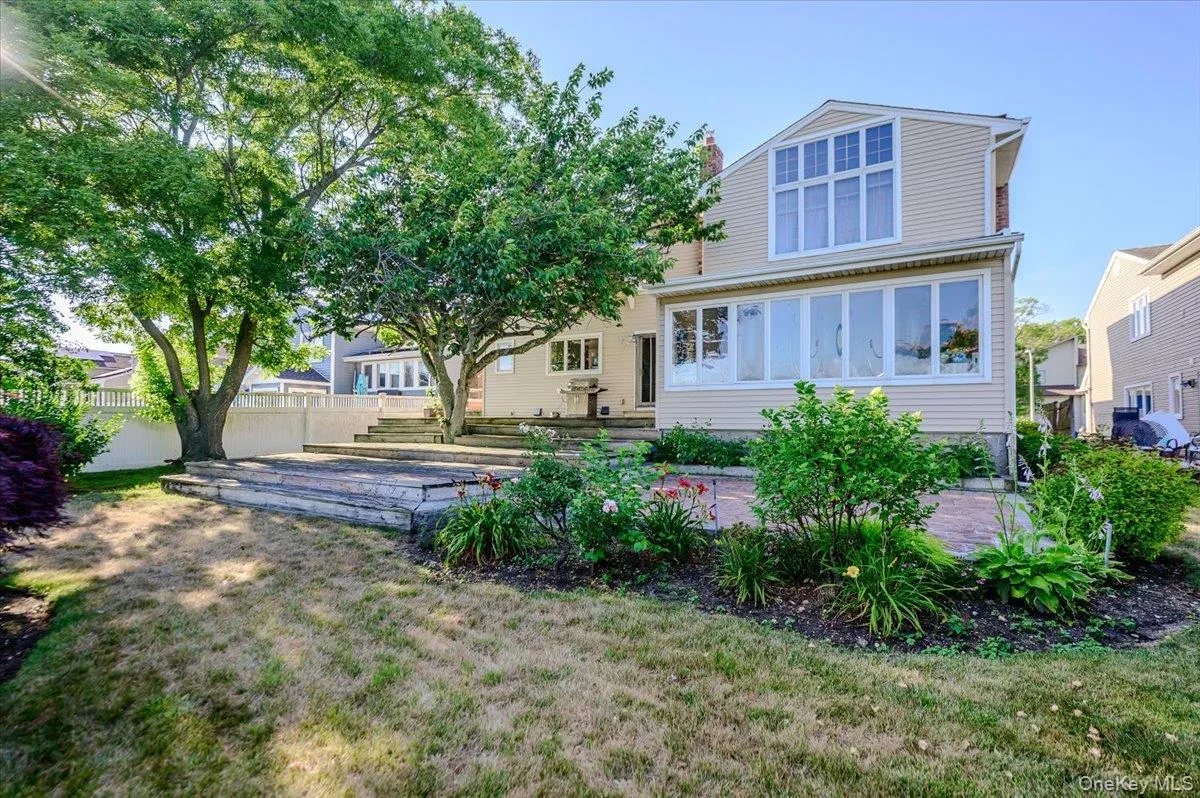 330 Harbor Drive, Hempstead, NY, 6 Bedrooms Bedrooms, 11 Rooms Rooms,4 BathroomsBathrooms,Residential,For Rent,Harbor,0,919181 330 Harbor Drive, Hempstead, NY, 6 Bedrooms Bedrooms, 11 Rooms Rooms,4 BathroomsBathrooms,Residential,For Rent,Harbor,0,919181