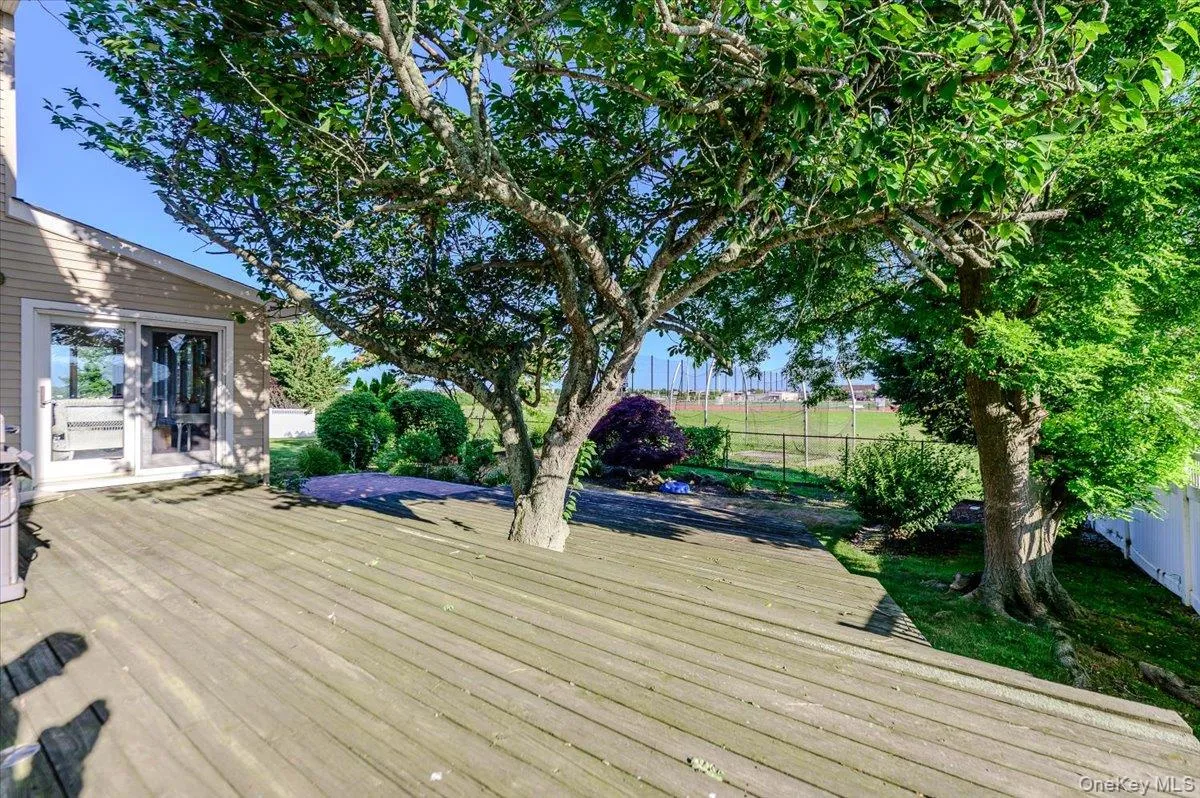 330 Harbor Drive, Hempstead, NY, 6 Bedrooms Bedrooms, 11 Rooms Rooms,4 BathroomsBathrooms,Residential,For Rent,Harbor,0,919181 330 Harbor Drive, Hempstead, NY, 6 Bedrooms Bedrooms, 11 Rooms Rooms,4 BathroomsBathrooms,Residential,For Rent,Harbor,0,919181