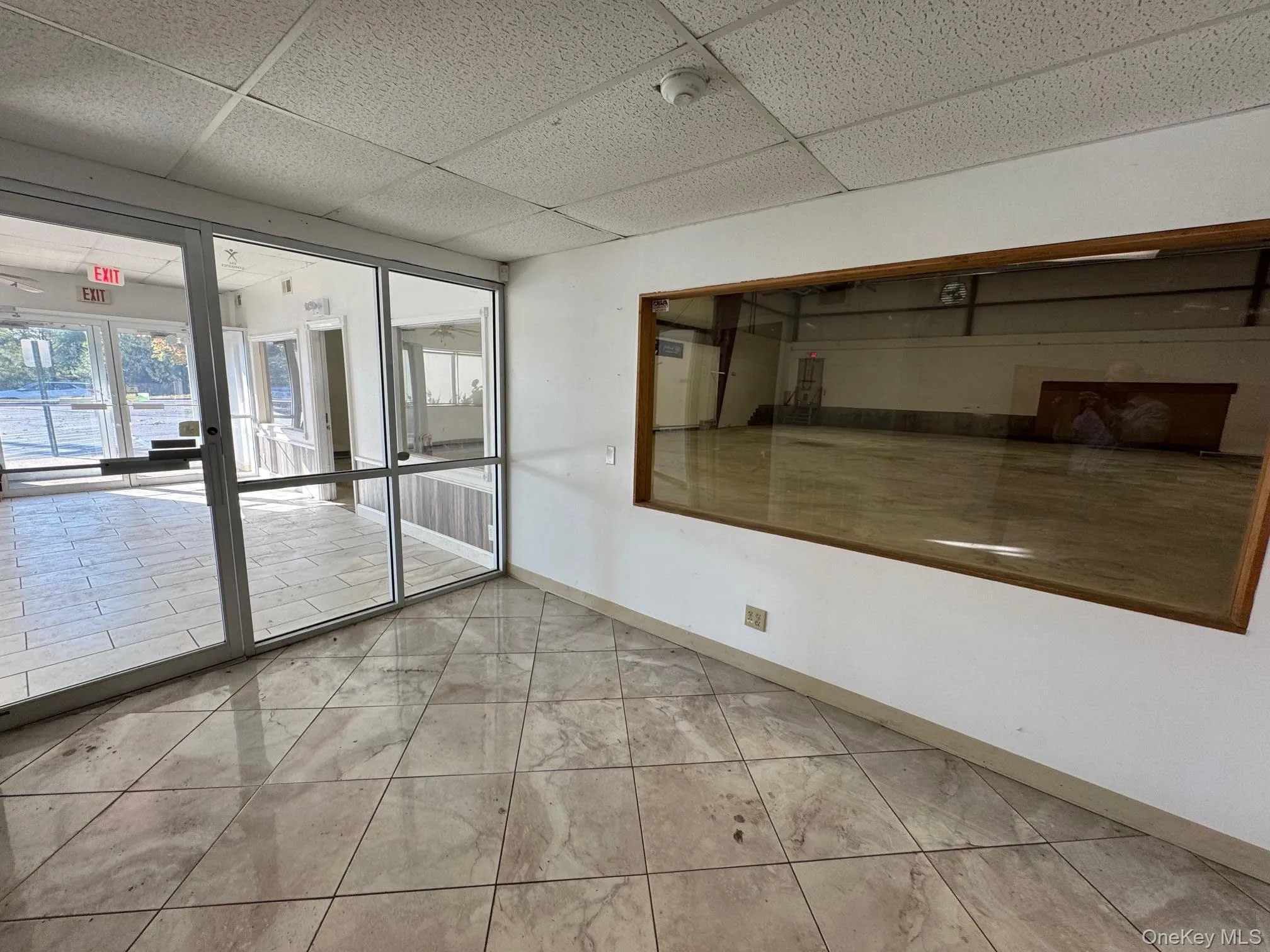 Office area. Office area.