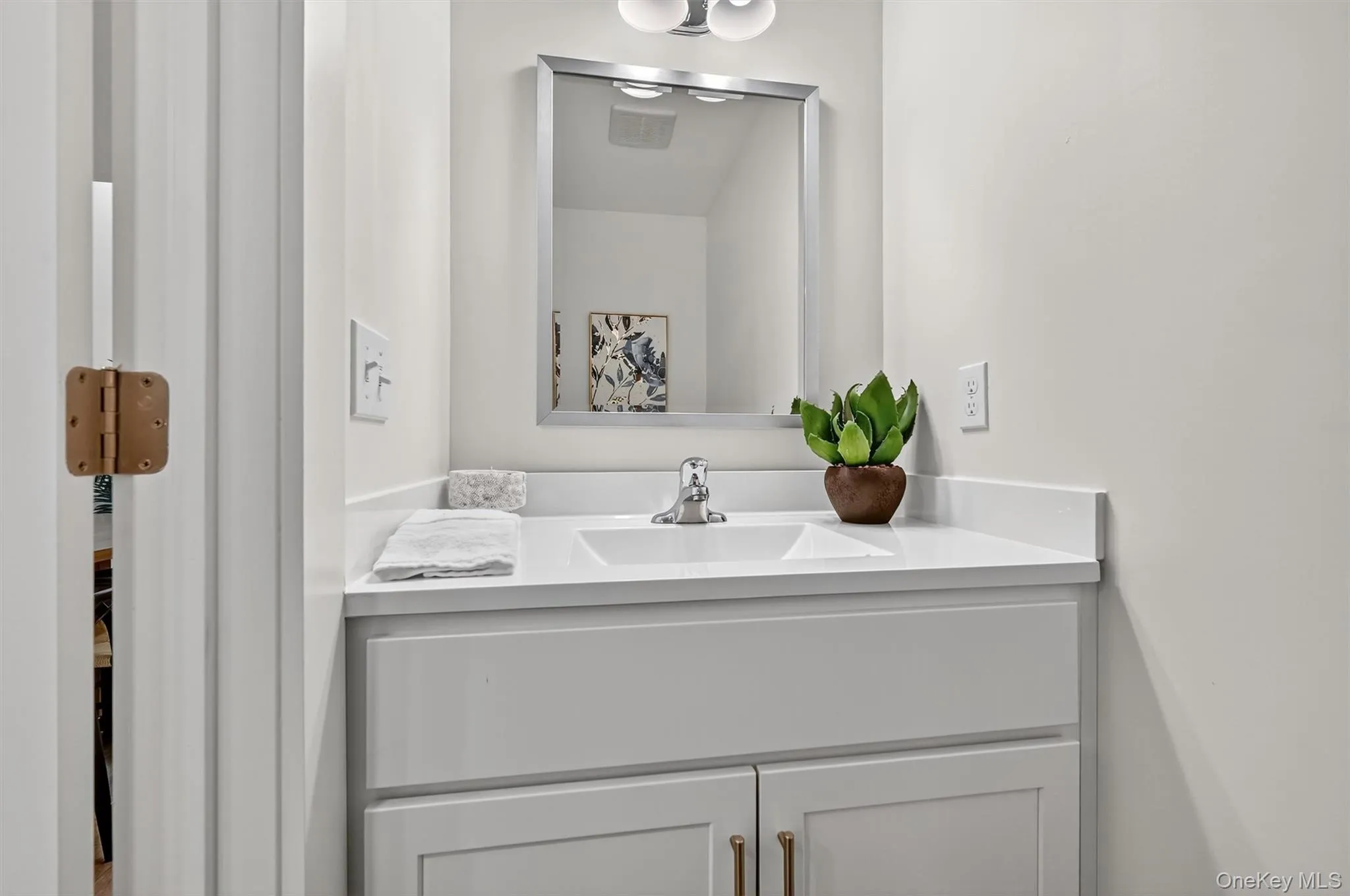 Powder room Powder room