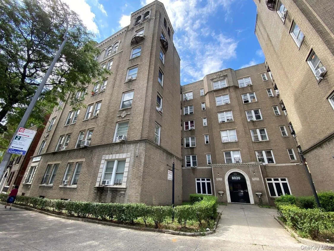 View of apartment building / complex View of apartment building / complex
