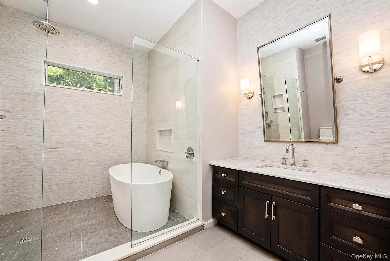 704 Short Beach Road, Smithtown, NY, 4 Bedrooms Bedrooms, 8 Rooms Rooms,2 BathroomsBathrooms,Residential,For Rent,Short Beach,0,919240 704 Short Beach Road, Smithtown, NY, 4 Bedrooms Bedrooms, 8 Rooms Rooms,2 BathroomsBathrooms,Residential,For Rent,Short Beach,0,919240