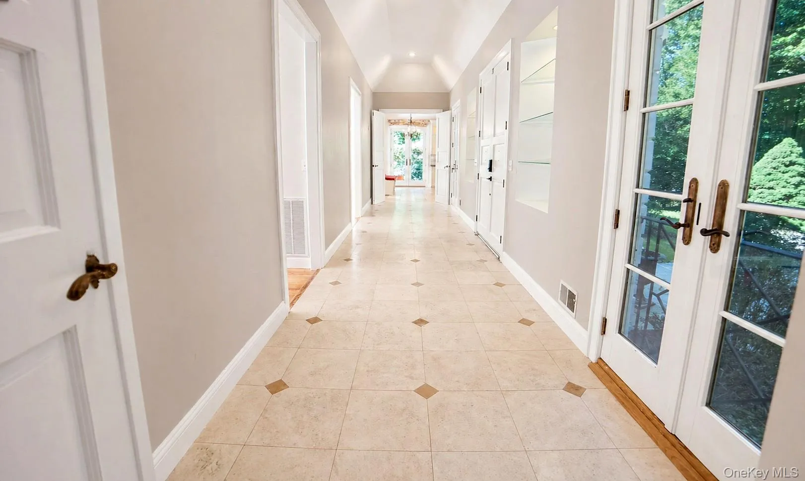 704 Short Beach Road, Smithtown, NY, 4 Bedrooms Bedrooms, 8 Rooms Rooms,2 BathroomsBathrooms,Residential,For Rent,Short Beach,0,919240 704 Short Beach Road, Smithtown, NY, 4 Bedrooms Bedrooms, 8 Rooms Rooms,2 BathroomsBathrooms,Residential,For Rent,Short Beach,0,919240