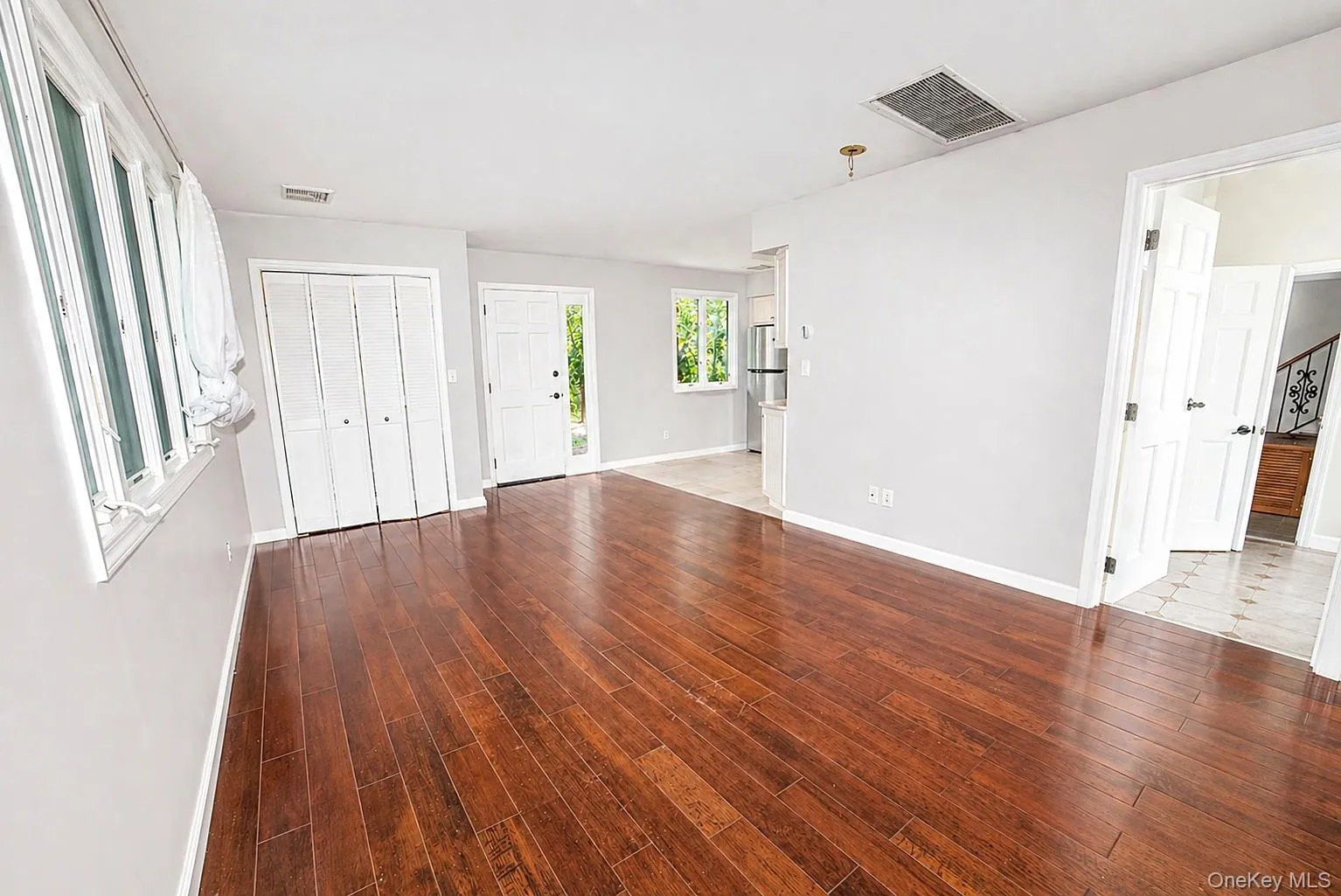 704 Short Beach Road, Smithtown, NY, 4 Bedrooms Bedrooms, 8 Rooms Rooms,2 BathroomsBathrooms,Residential,For Rent,Short Beach,0,919240 704 Short Beach Road, Smithtown, NY, 4 Bedrooms Bedrooms, 8 Rooms Rooms,2 BathroomsBathrooms,Residential,For Rent,Short Beach,0,919240