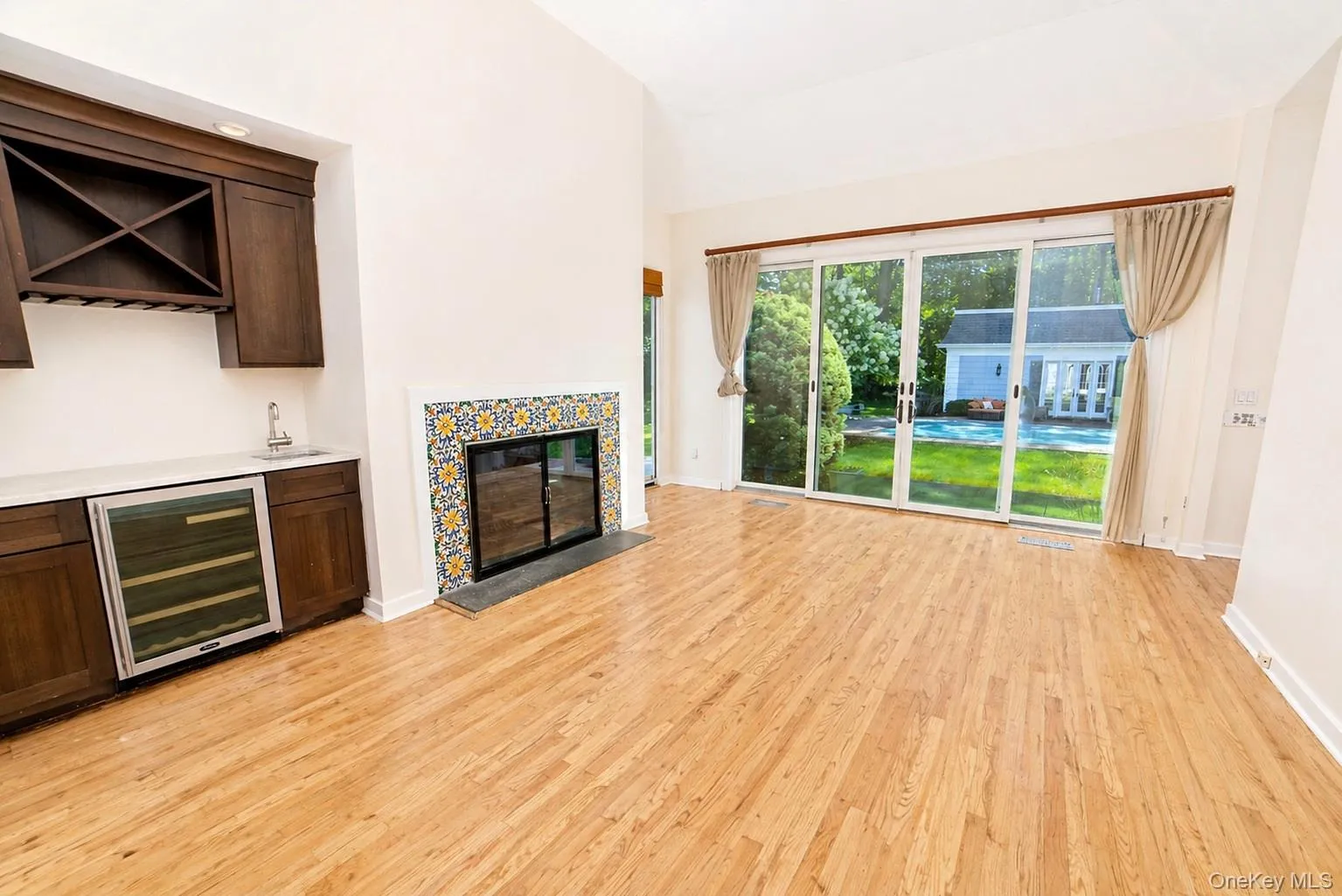 704 Short Beach Road, Smithtown, NY, 4 Bedrooms Bedrooms, 8 Rooms Rooms,2 BathroomsBathrooms,Residential,For Rent,Short Beach,0,919240 704 Short Beach Road, Smithtown, NY, 4 Bedrooms Bedrooms, 8 Rooms Rooms,2 BathroomsBathrooms,Residential,For Rent,Short Beach,0,919240